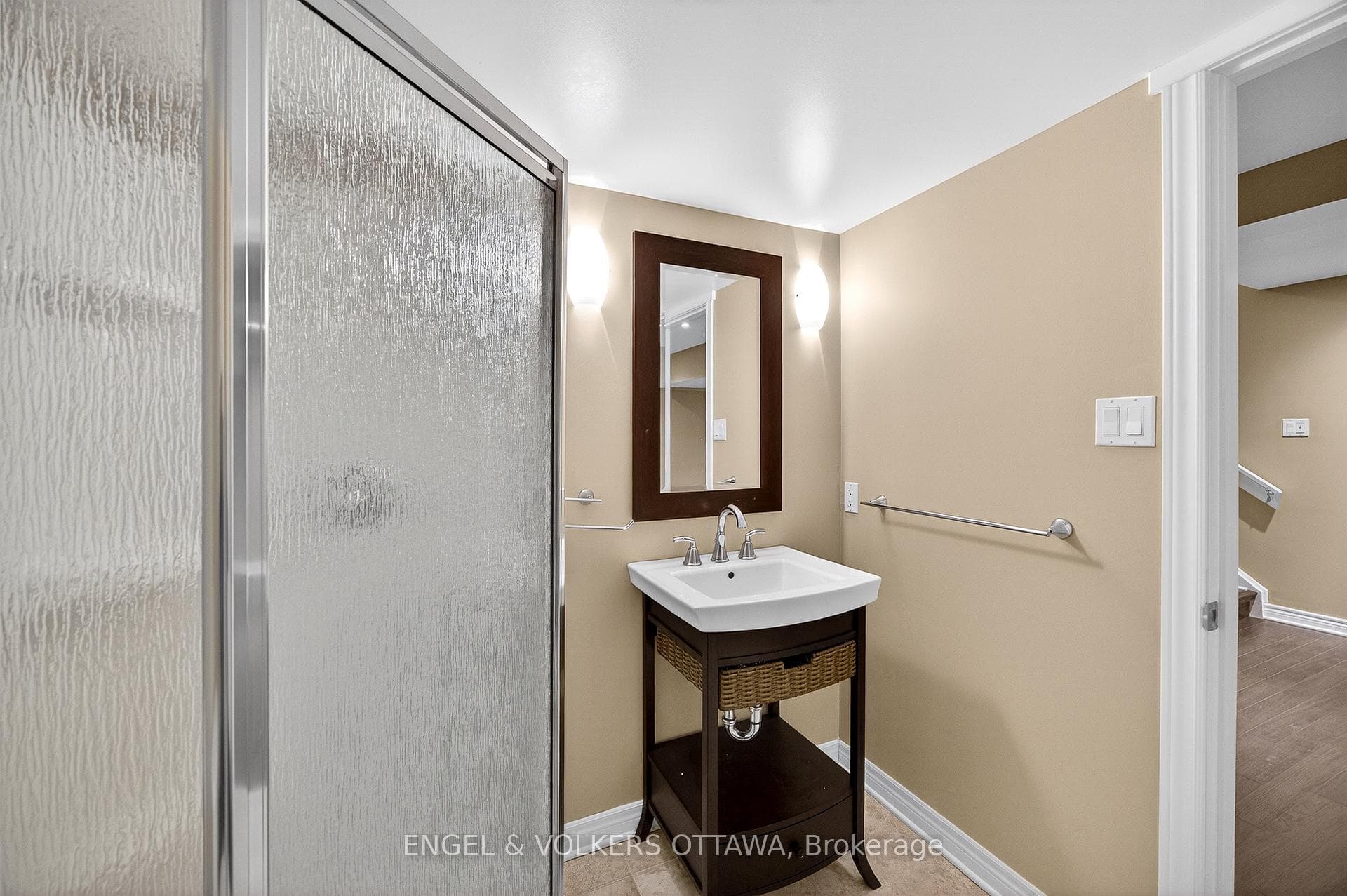 180 Lanark Avenue photo 48