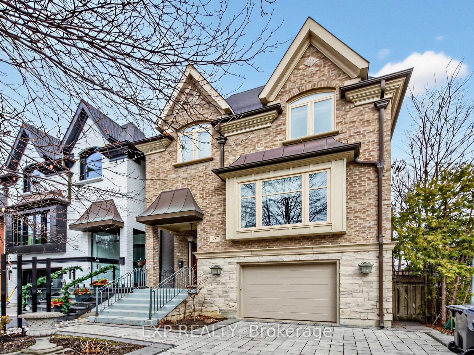 241 Poplar Plains Street photo 1