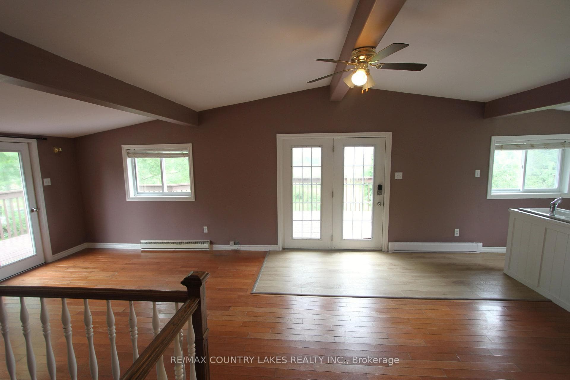 16 Hummingbird Lane photo 9