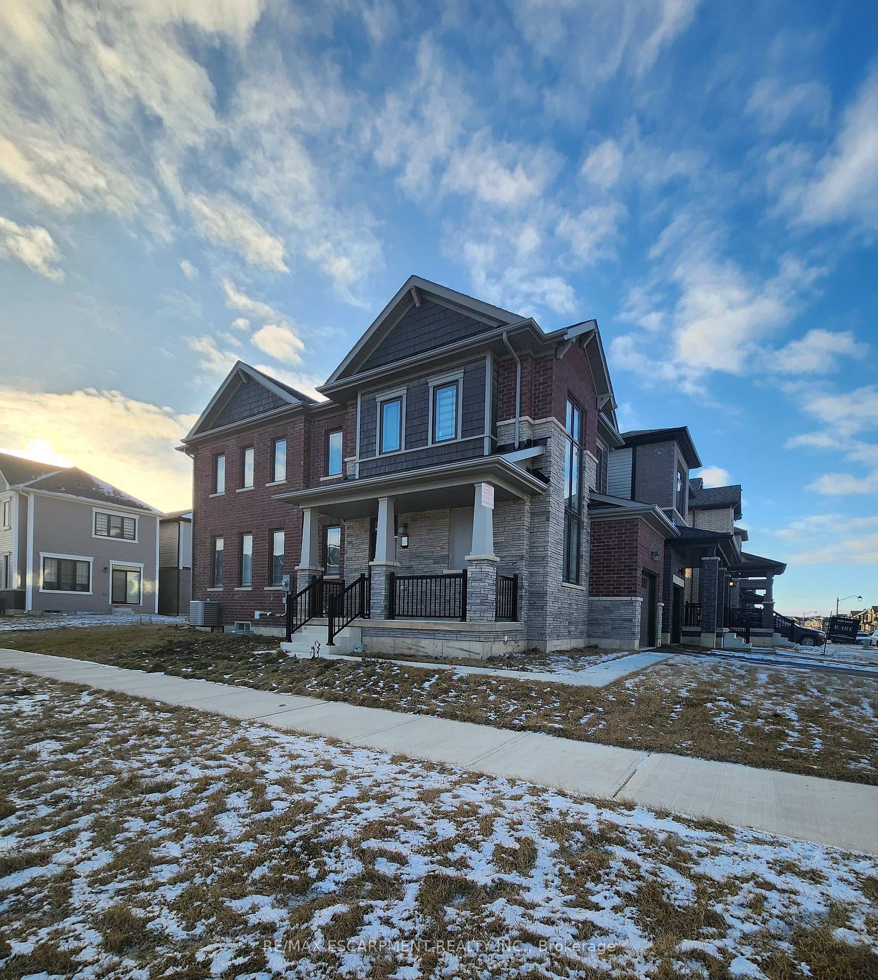 173 Wilmot Road photo 1