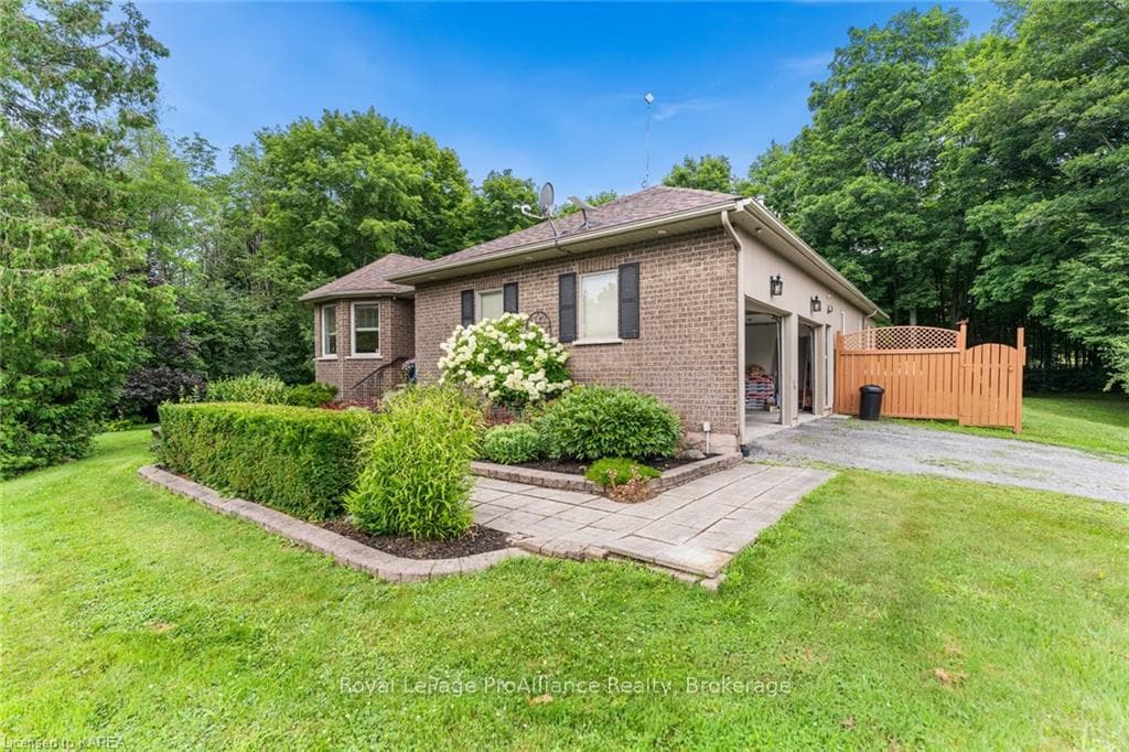1091 CLIFFSIDE Drive photo 3