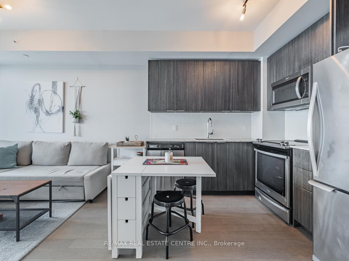 30 Shore Breeze Drive Unit 3017 photo 5