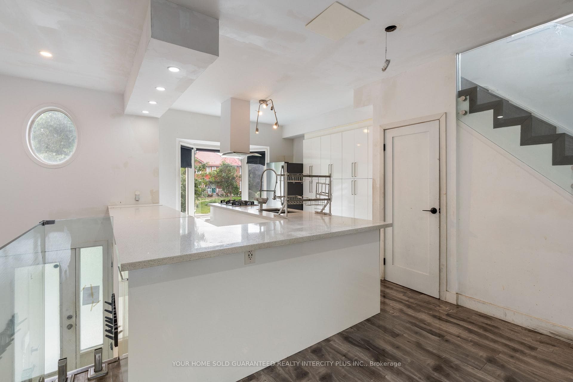 435 Meadowvale Road photo 3