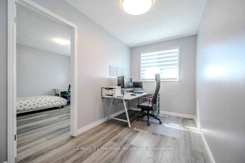 192 Severn Drive photo 19