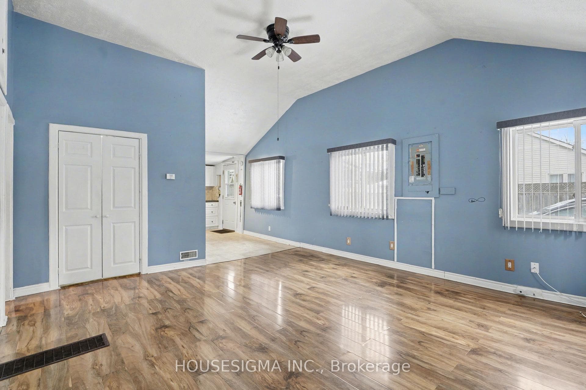 3852 Brunswick Avenue photo 7