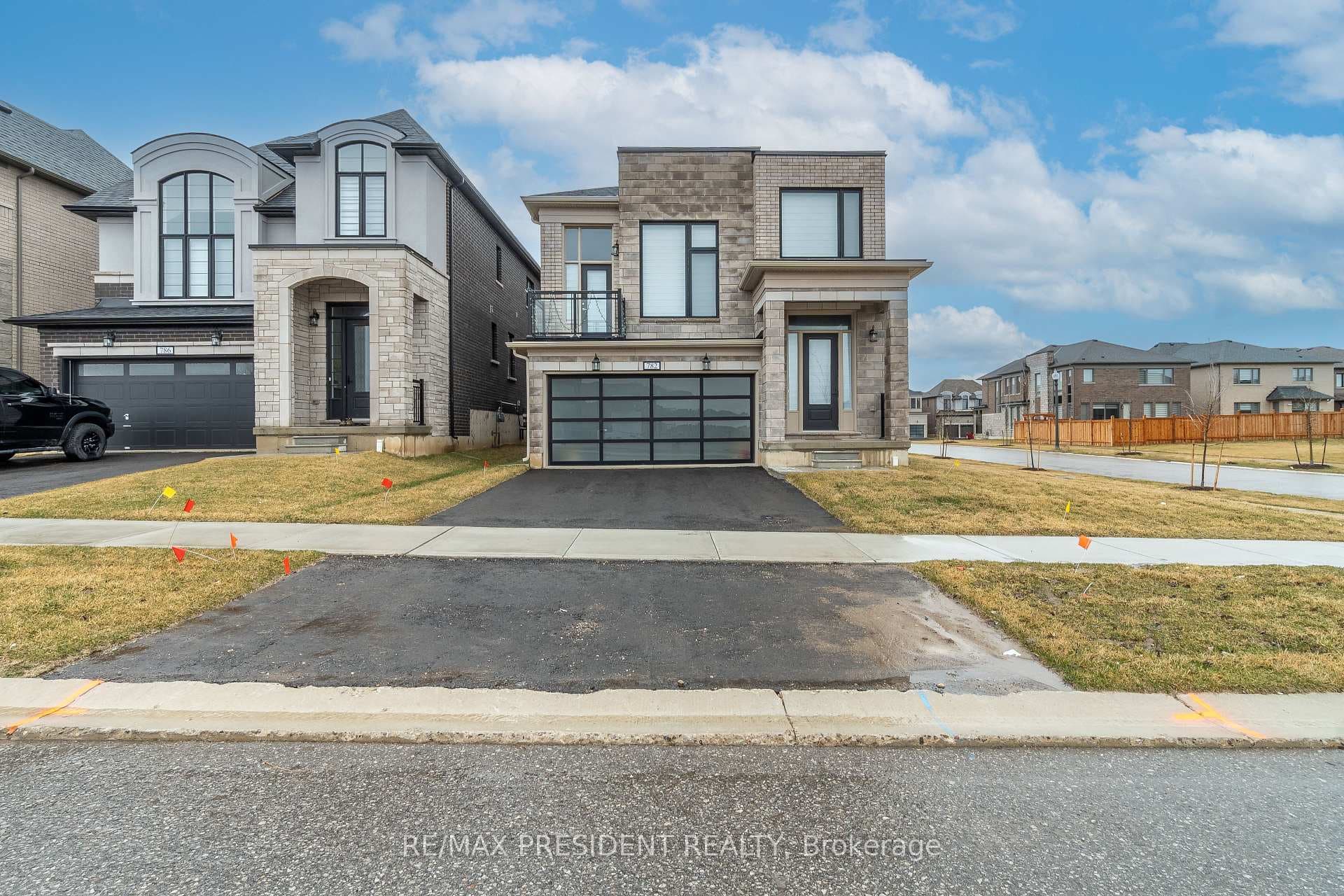 782 Sobeski Avenue photo 2