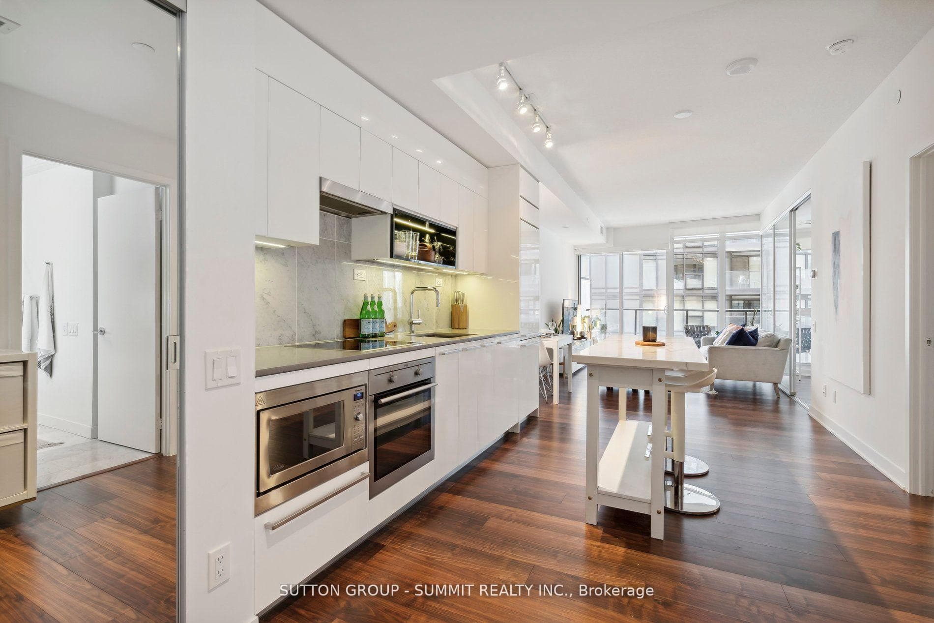 90 Queens Wharf Road Unit 306 photo 4