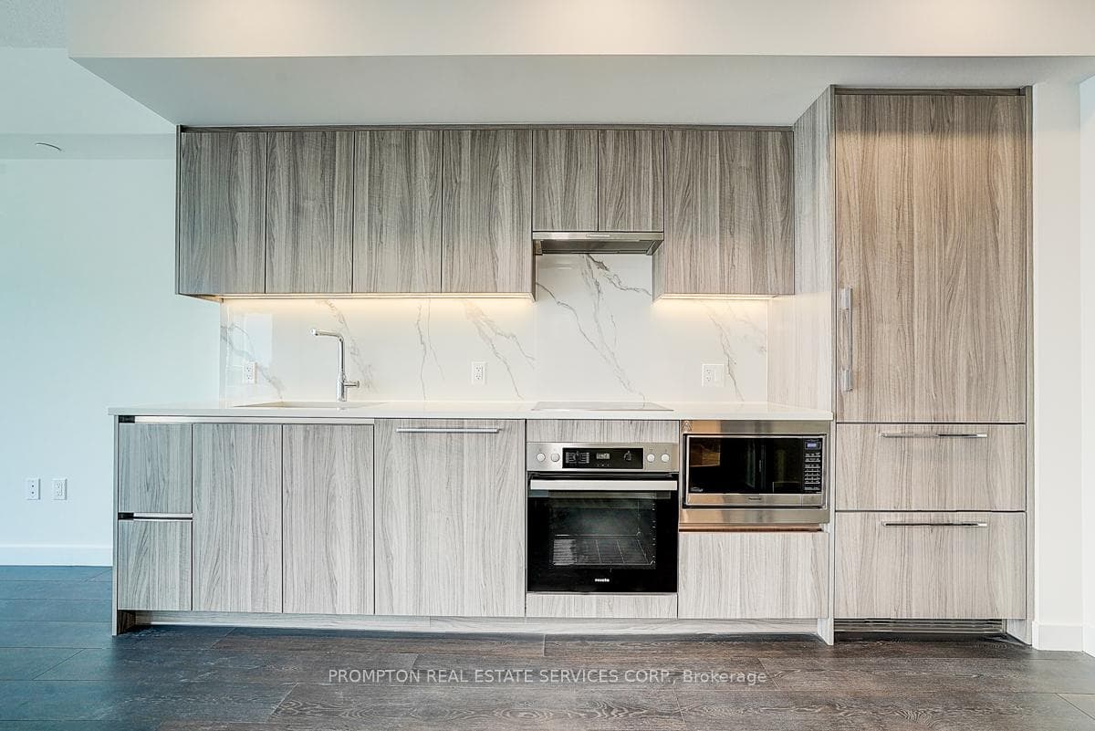 1 Concord Cityplace Way Unit 915 photo 13