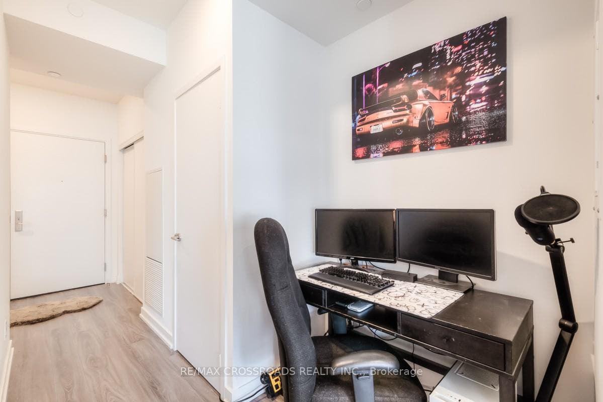 20 EDWARD Street Unit 823 photo 19