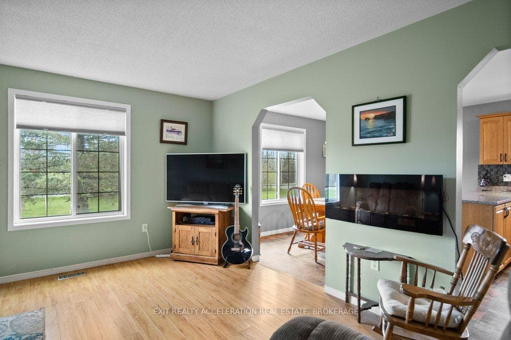 1189 Lazier Road photo 14