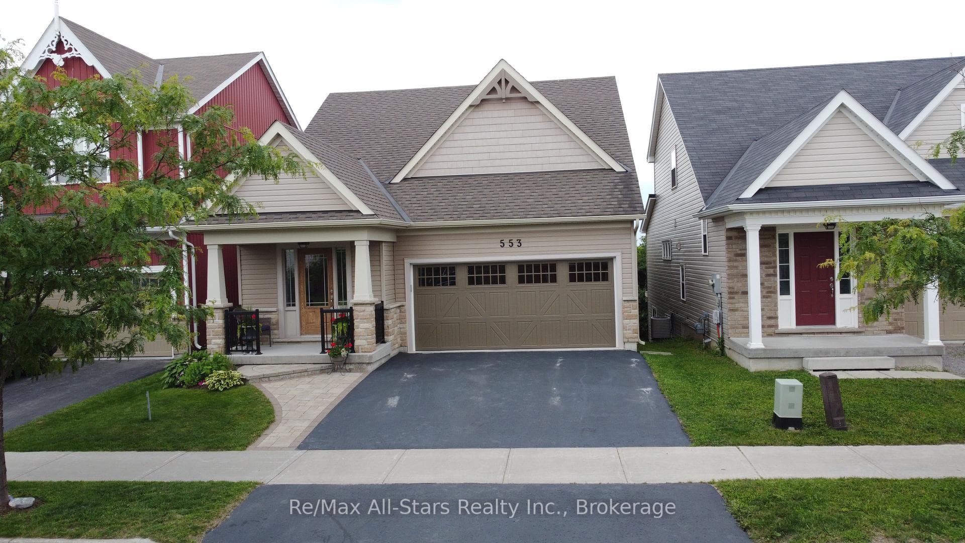 553 Grange Way photo 4