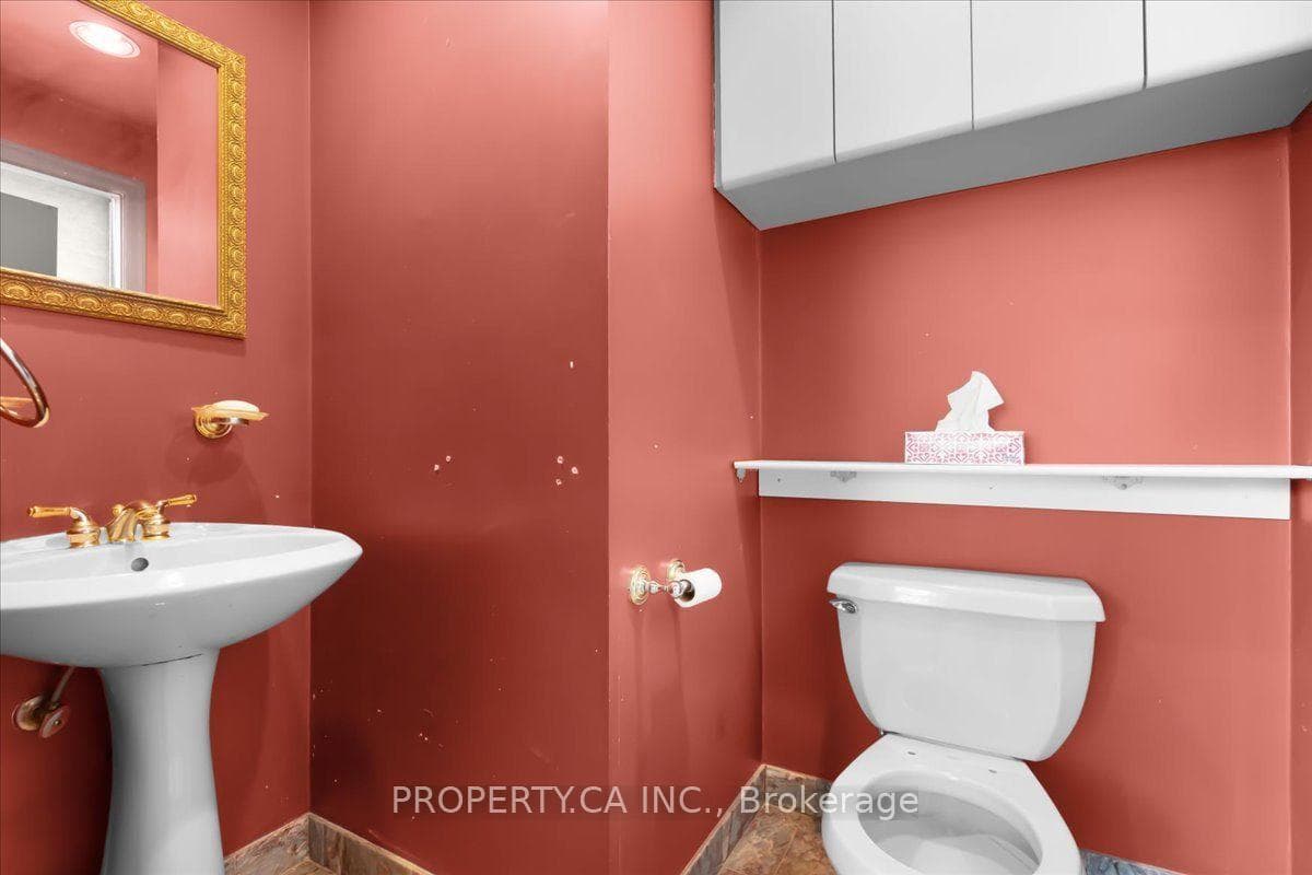 48 Kennard Avenue photo 19
