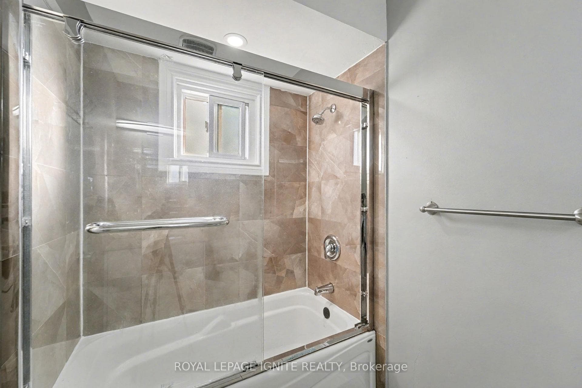20 John Stoner Drive photo 23