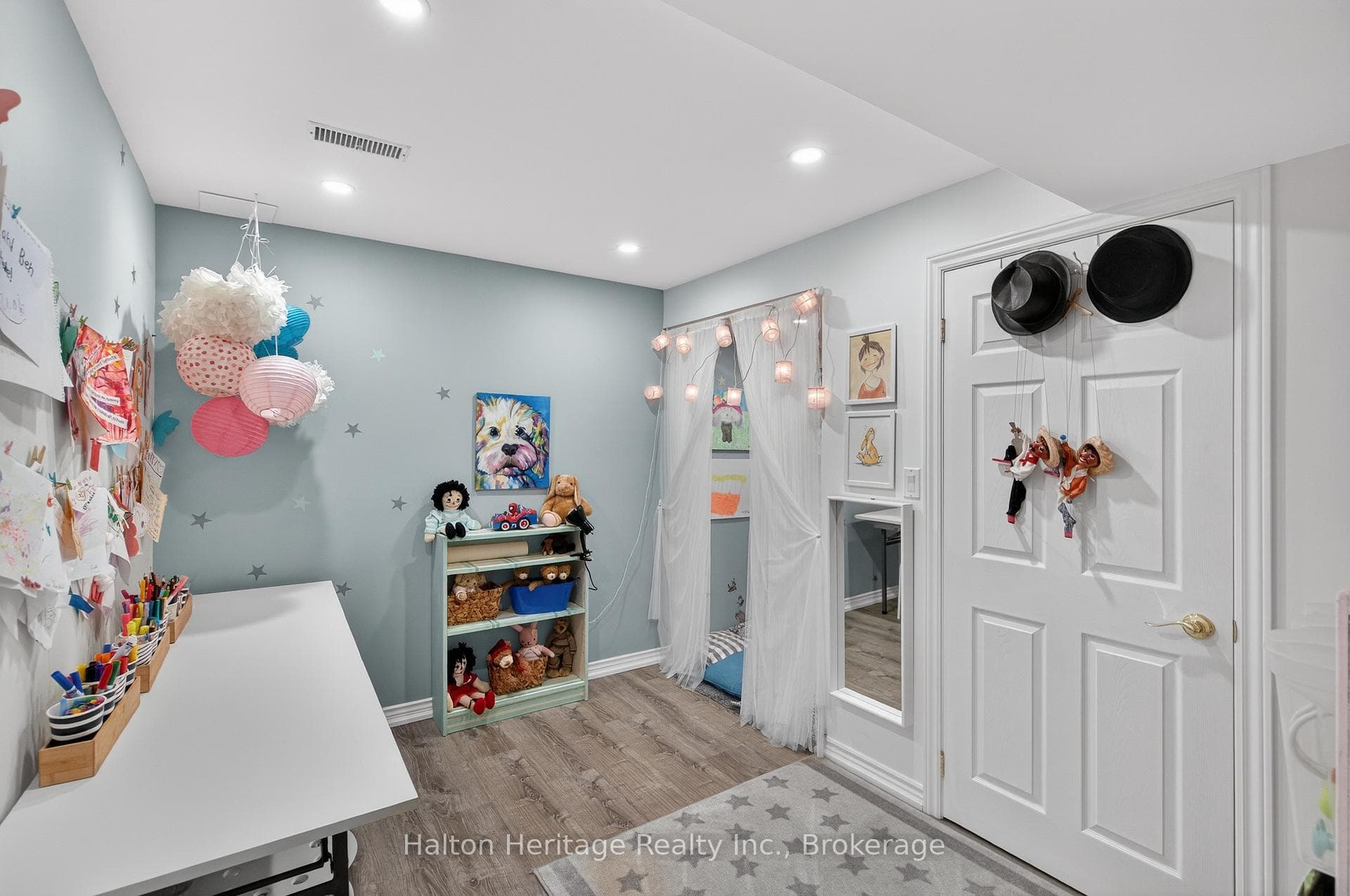 136 Grindstone Way photo 37