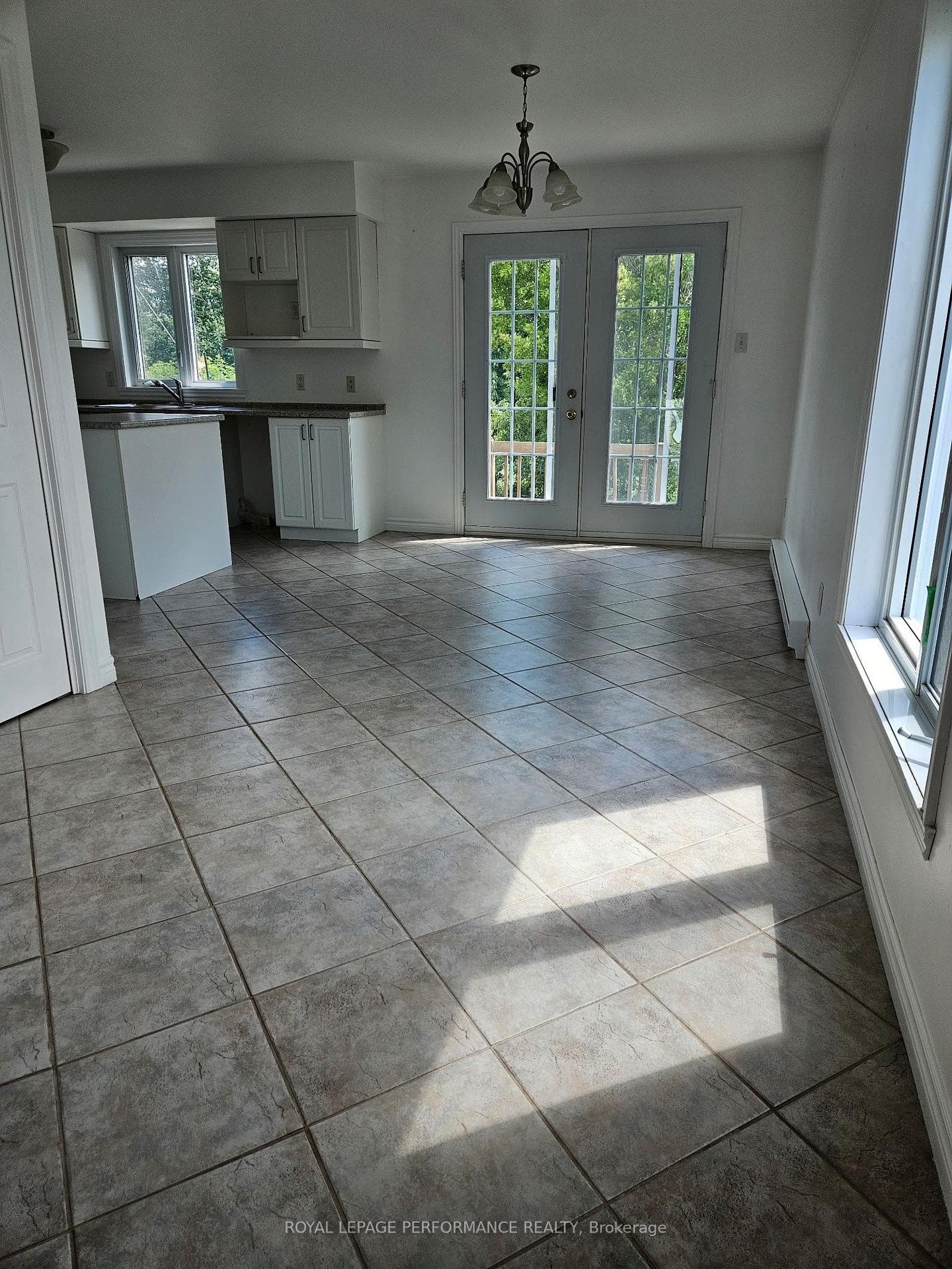 350 Higginson Street photo 6