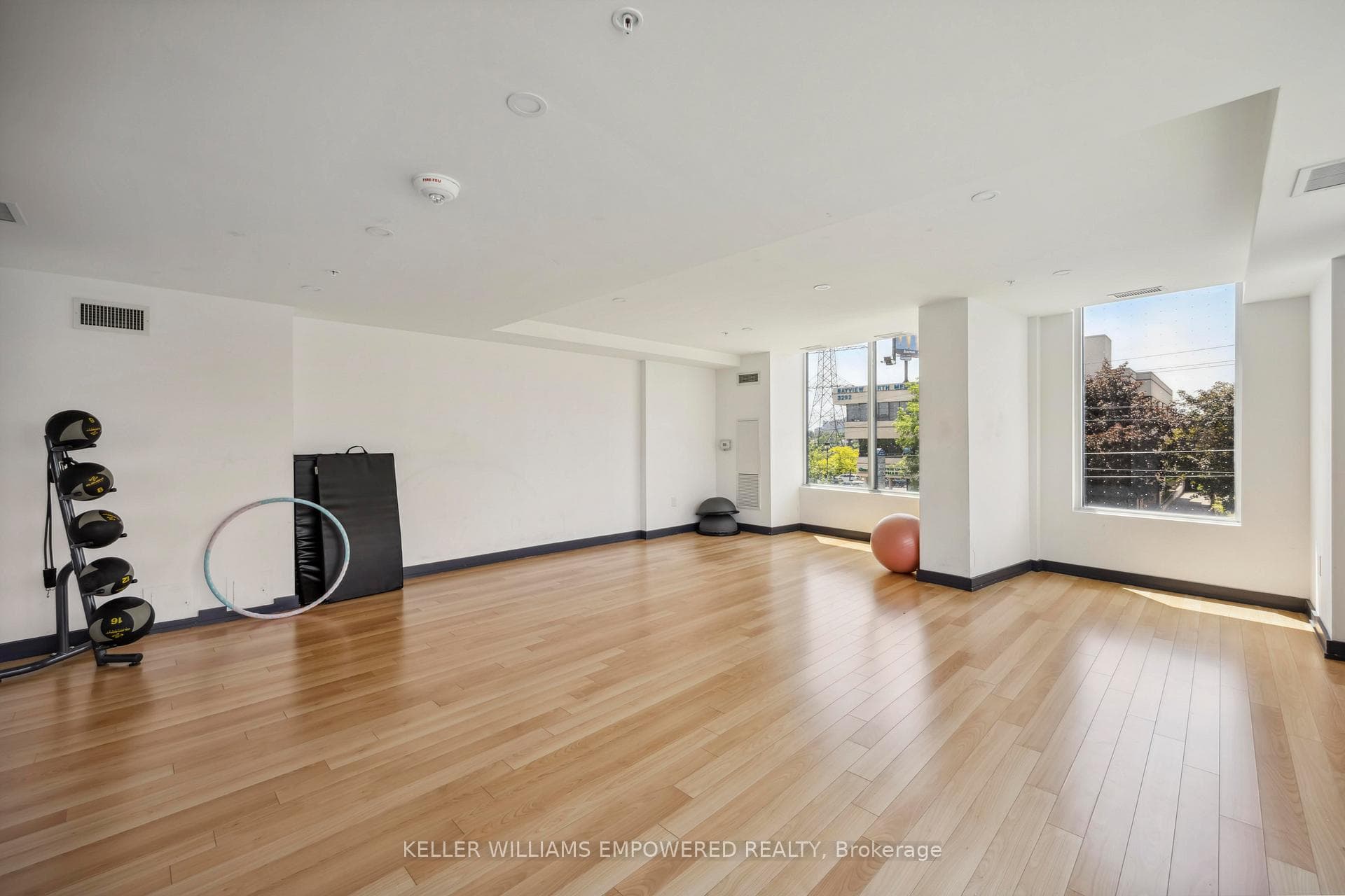 3237 Bayview Avenue Unit 512 photo 27