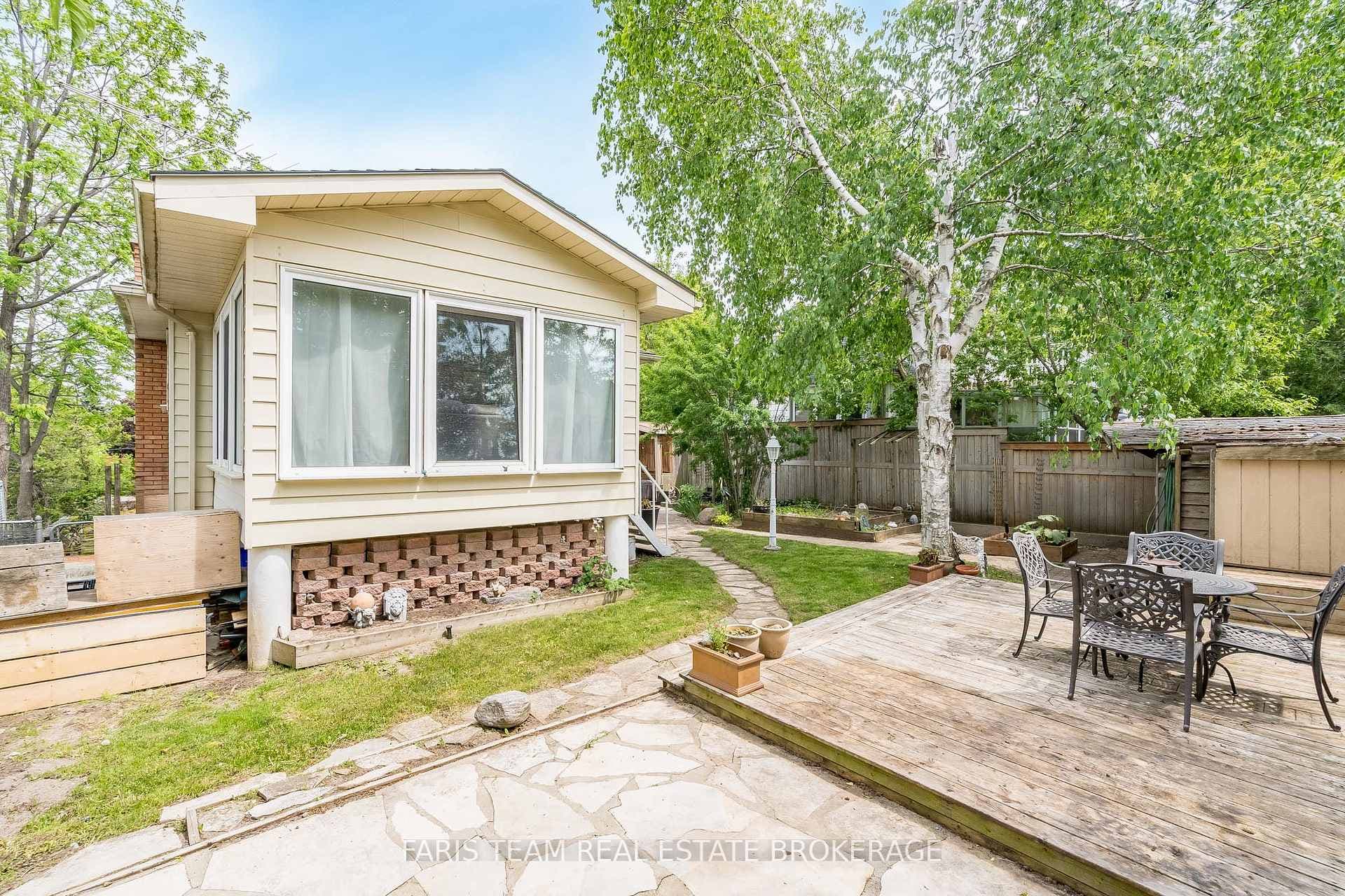 82 Bayview Drive photo 39