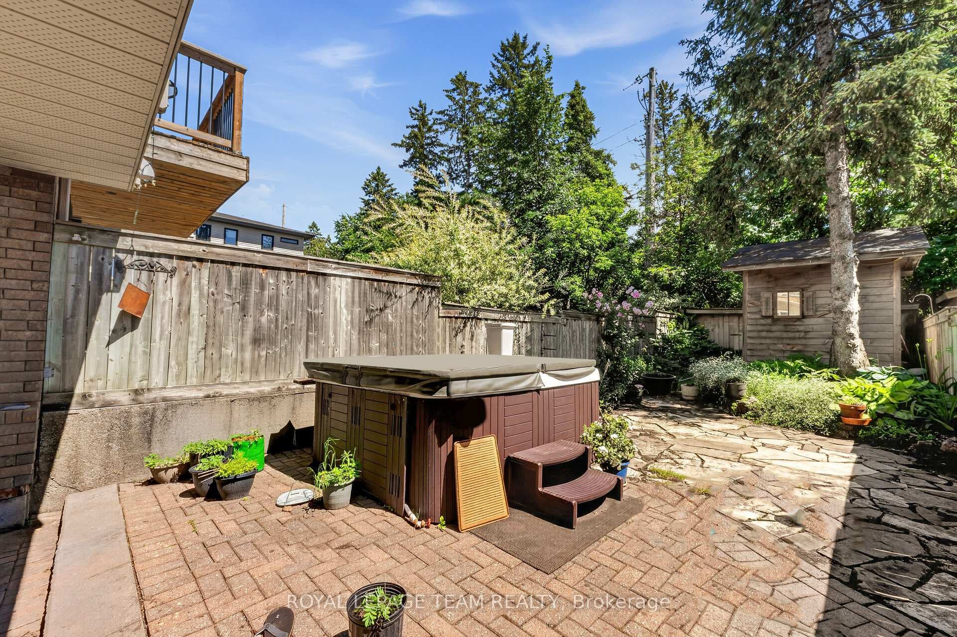 2086 Carling Avenue photo 24