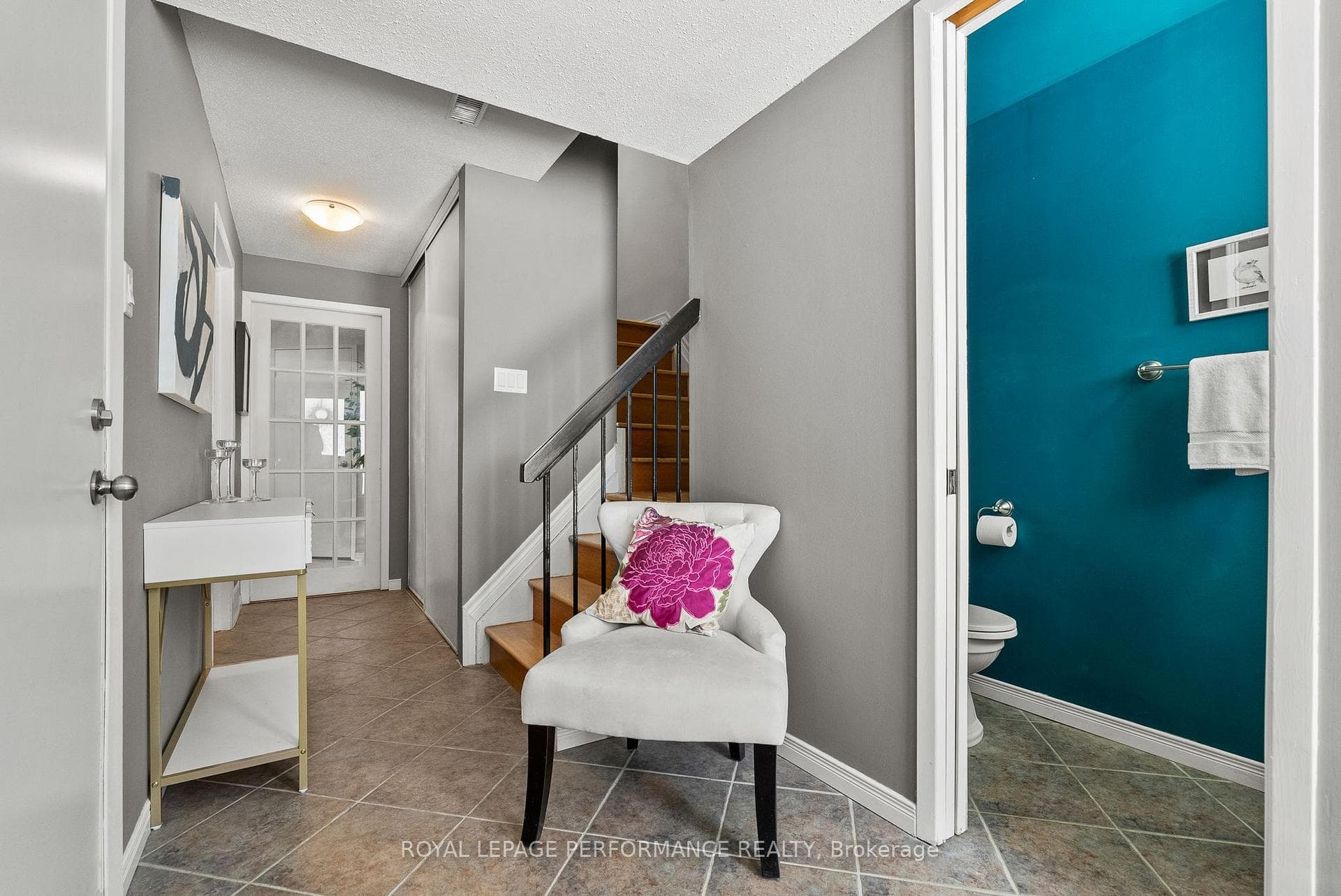 6919 Du Bois Avenue photo 4