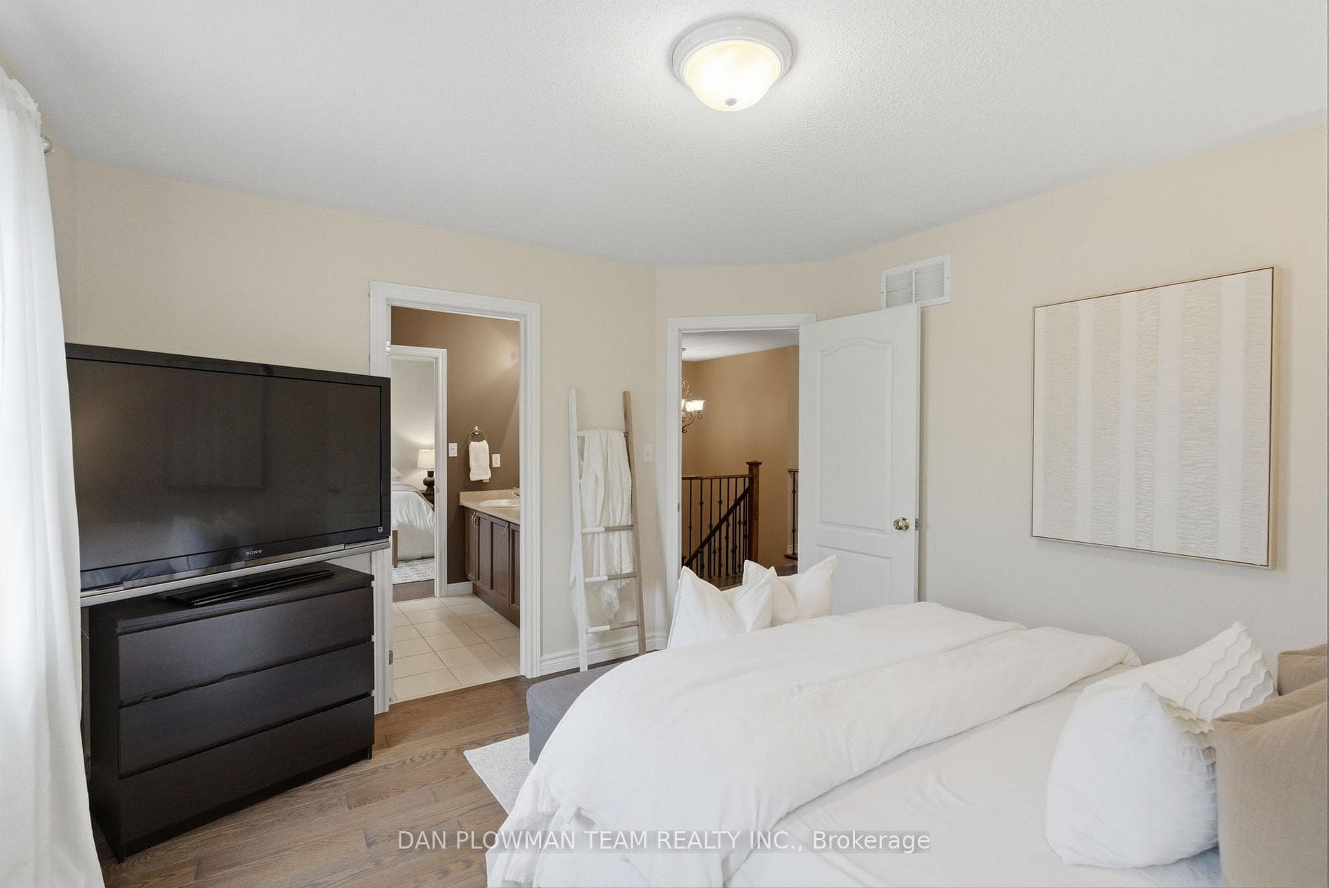 2243 Pilgrim Square photo 35
