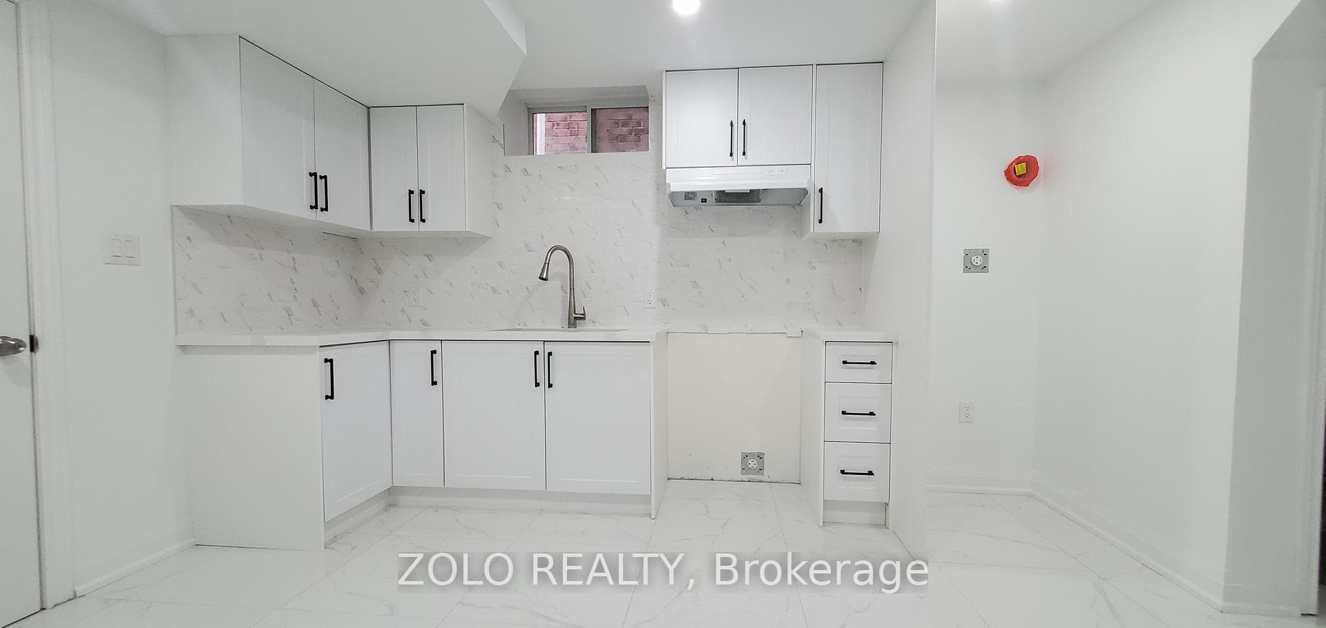 26 Northglen Boulevard photo 2
