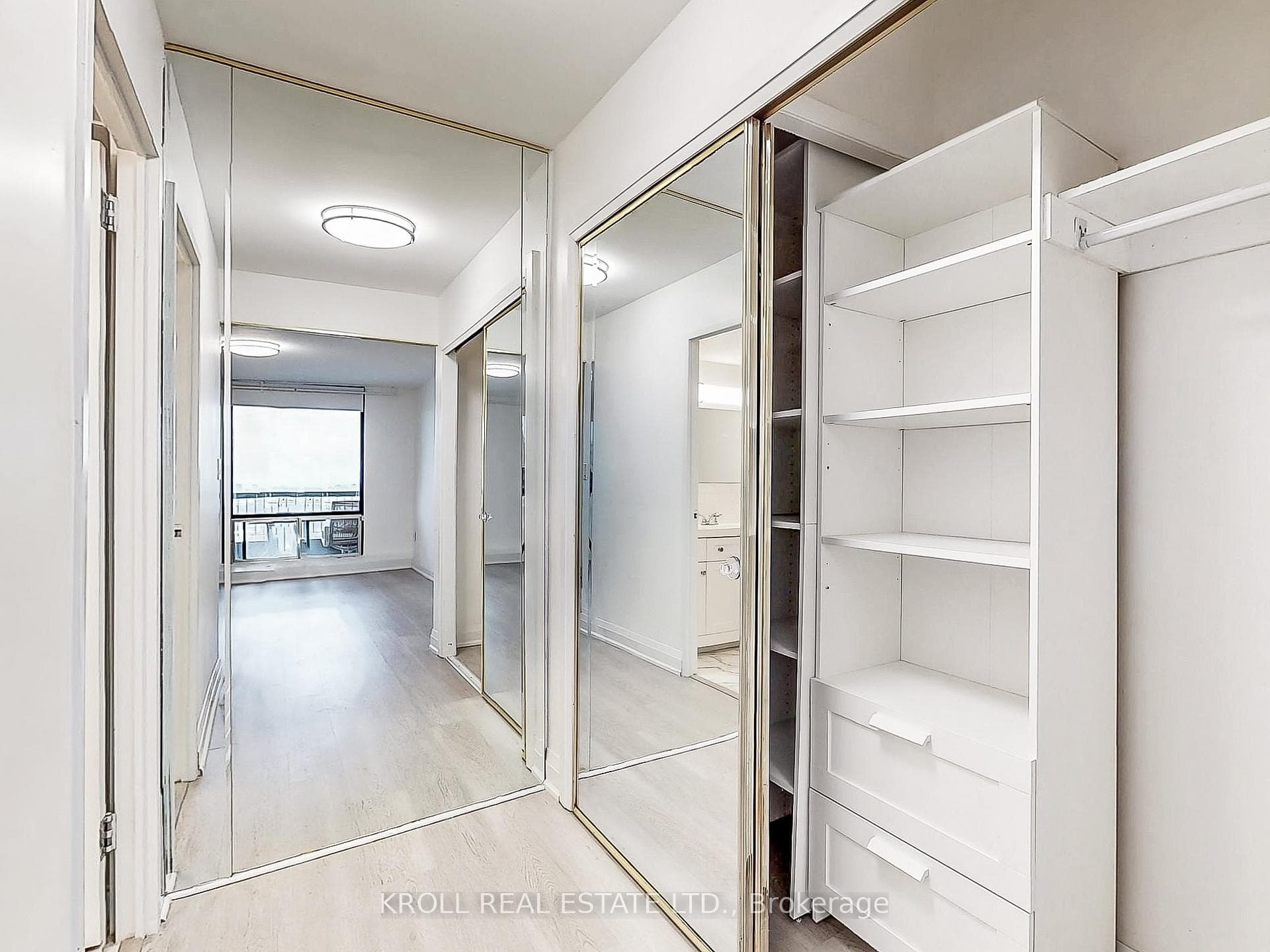 135 Antibes Drive Unit 2503 photo 15