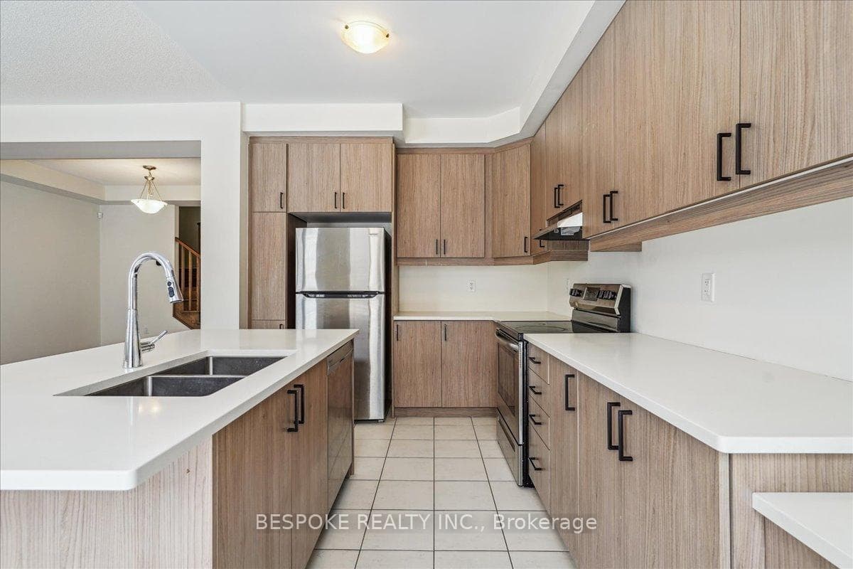 3203 Chimney Swift Crescent photo 18