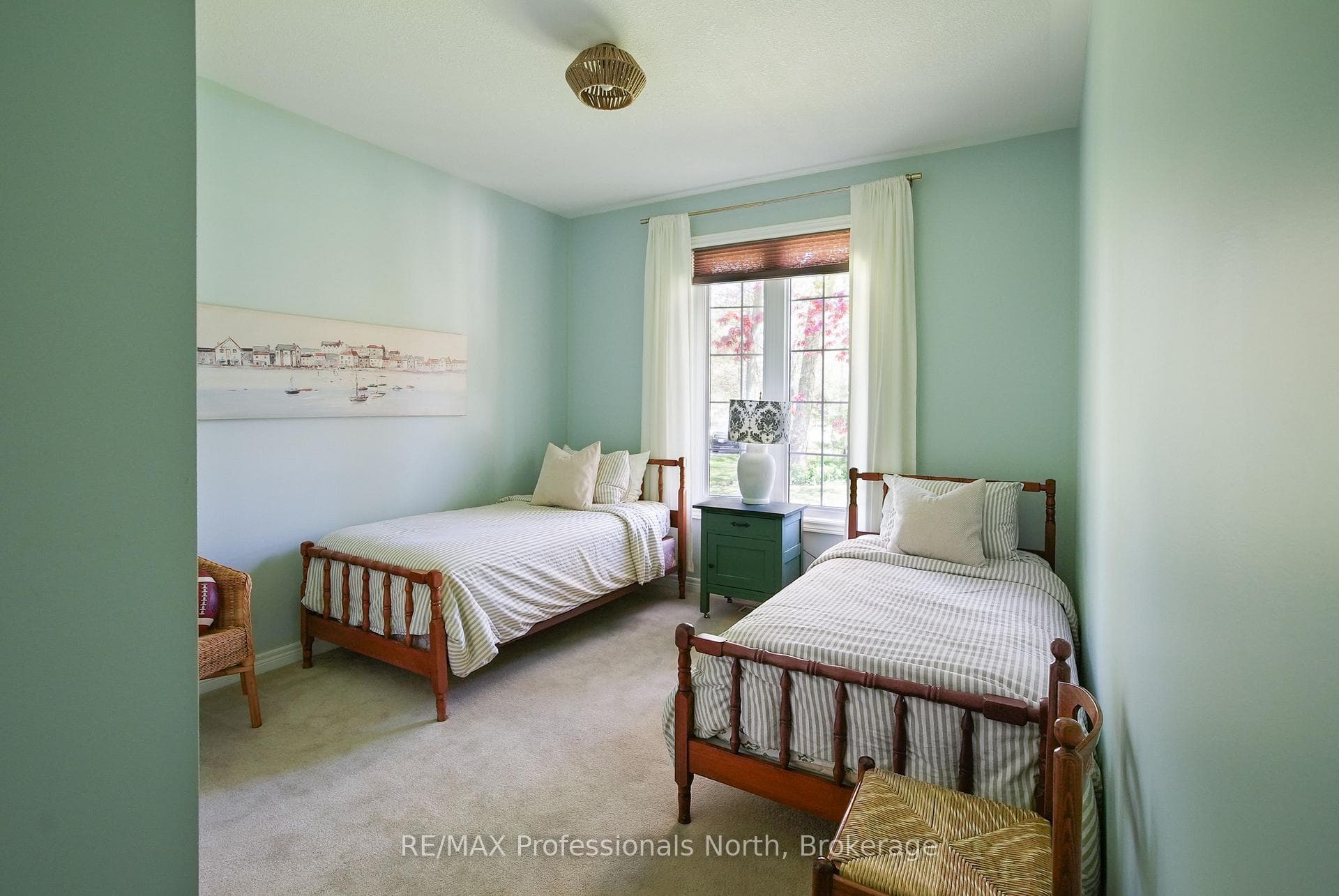 9883 Graham Road photo 22