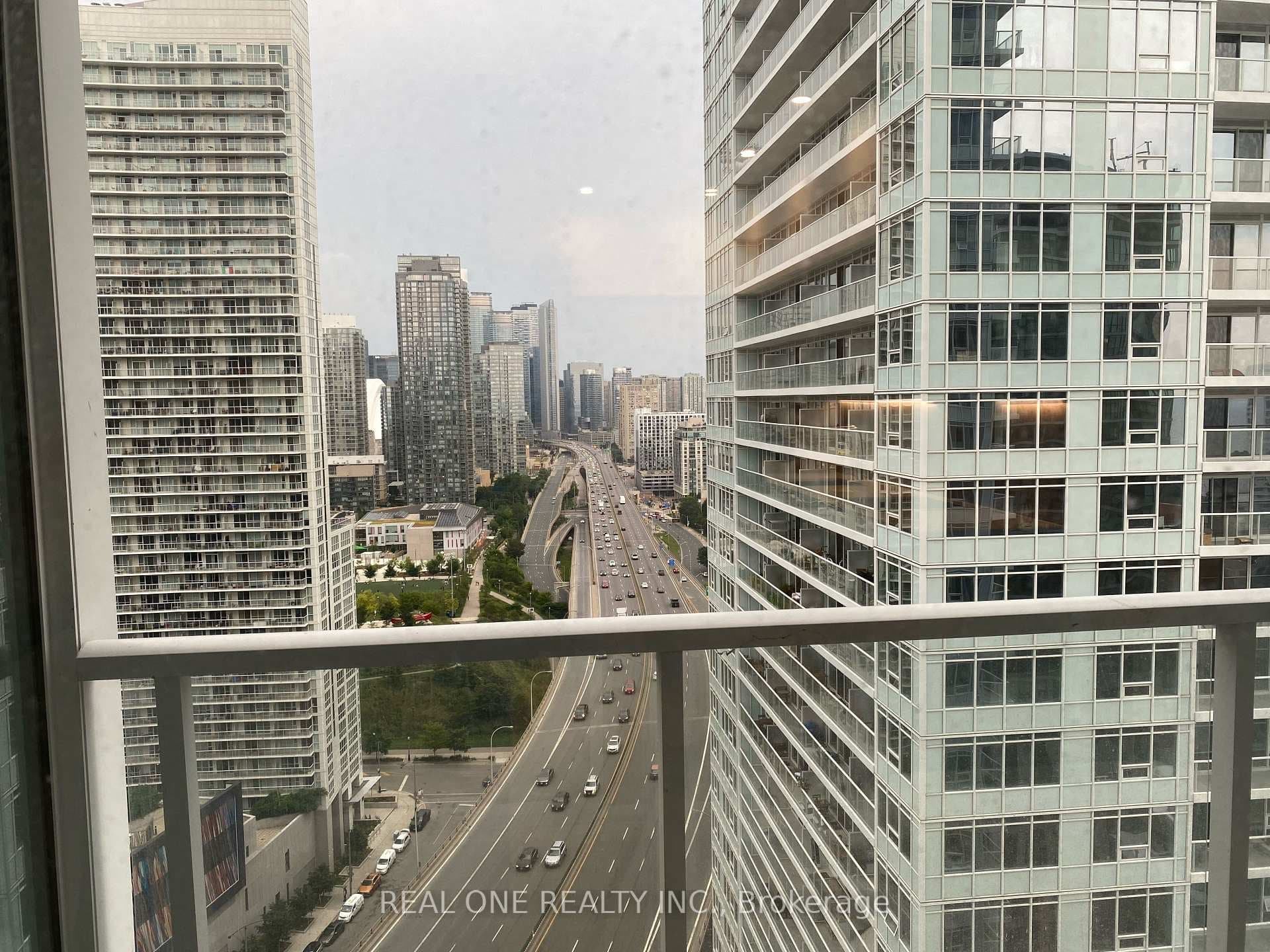 19 Bathurst Street Unit 2807 photo 8