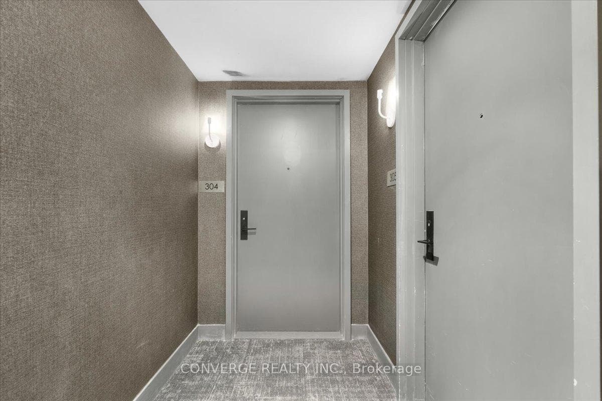 308 Jarvis Street Unit 304 photo 2
