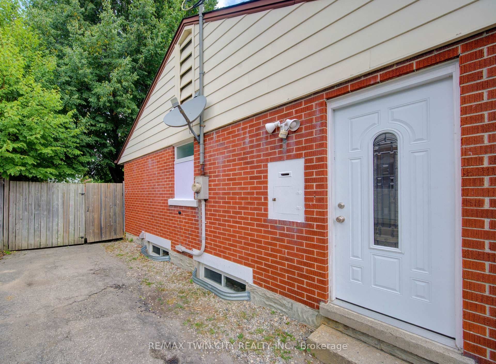 28 Jack Avenue photo 36