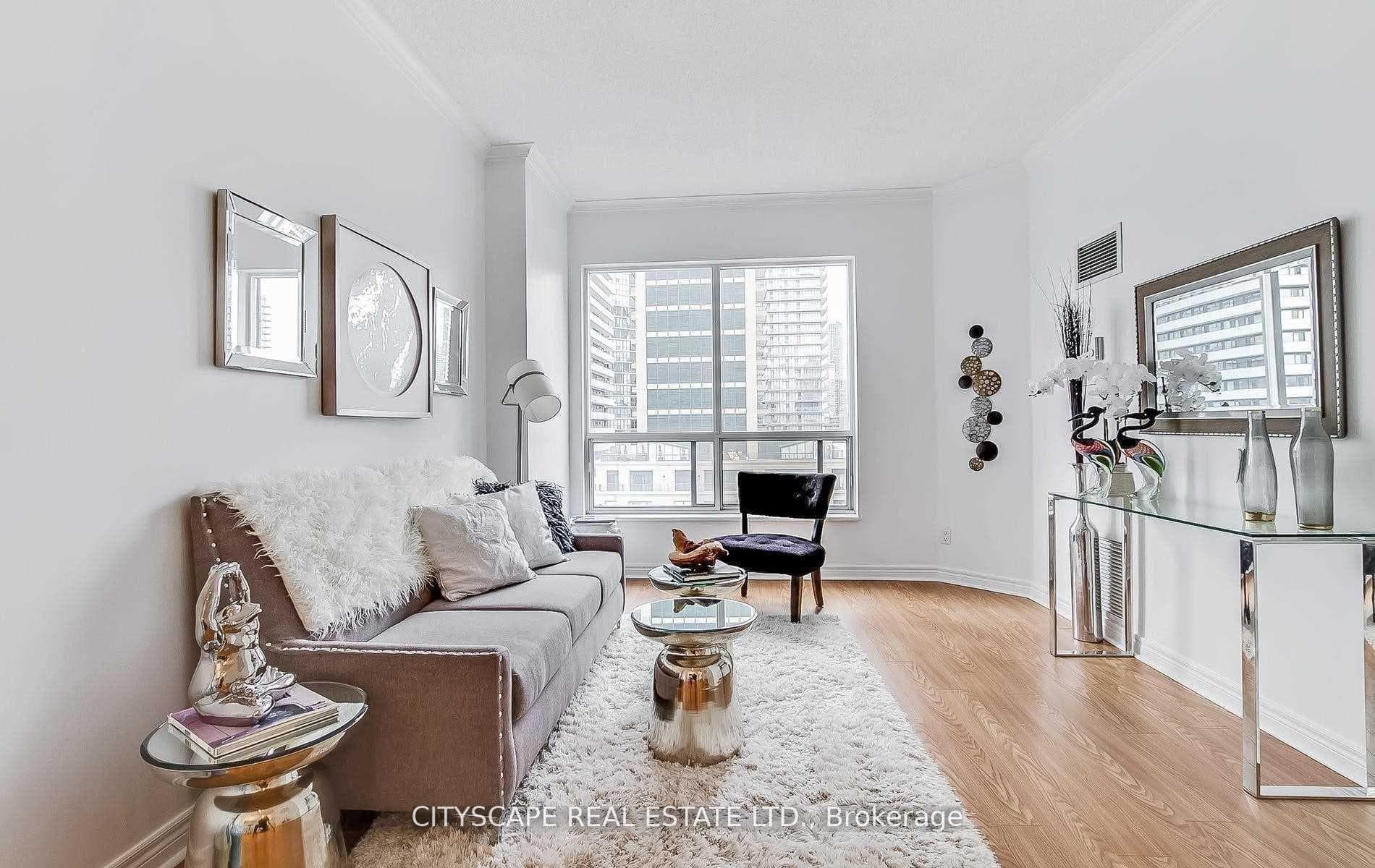 55 Bloor Street Unit Lph8 photo 9