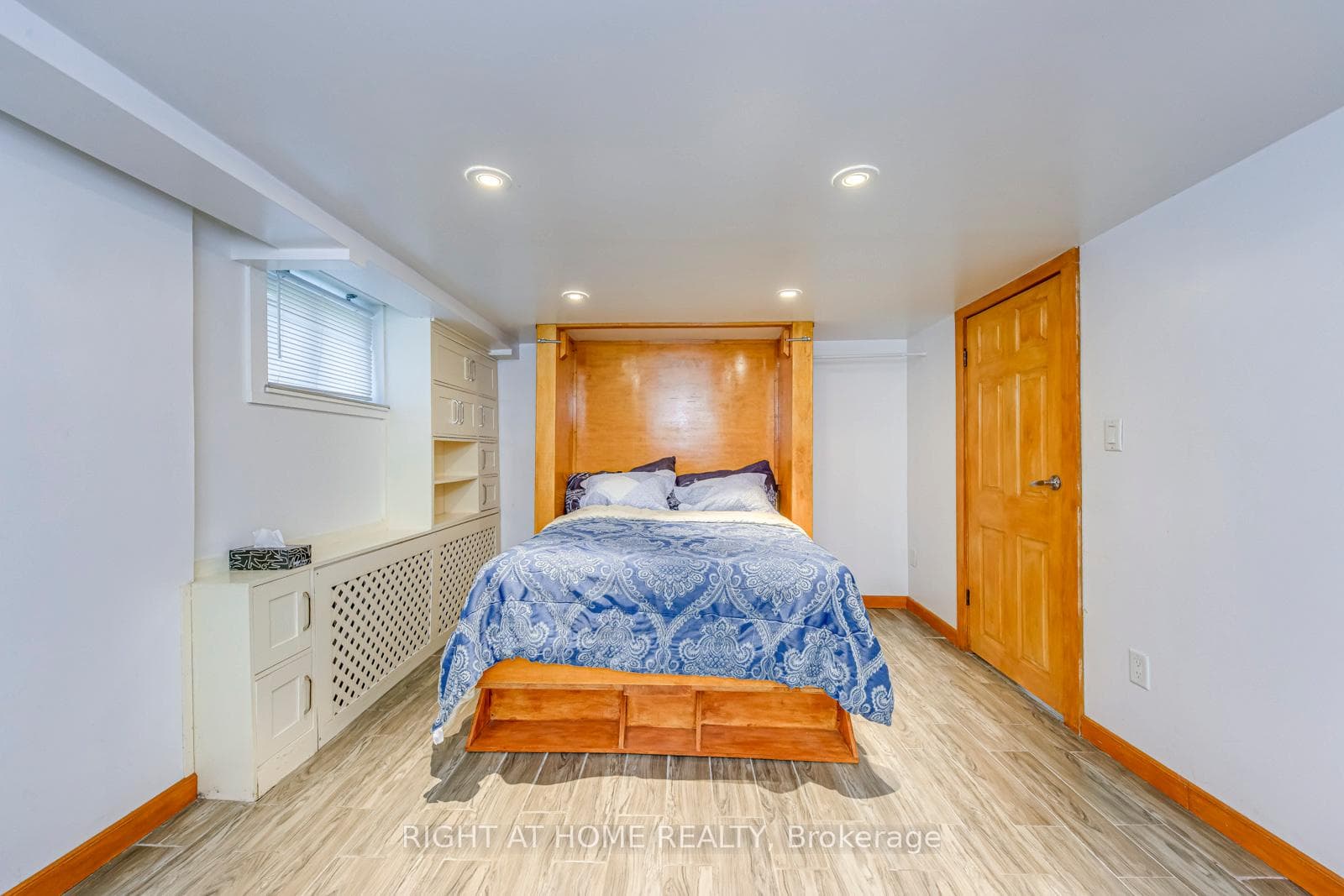 Murphy Bed