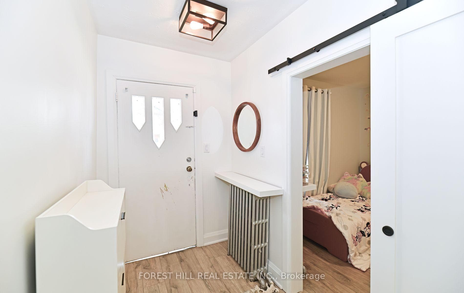120 Earlscourt Avenue photo 3