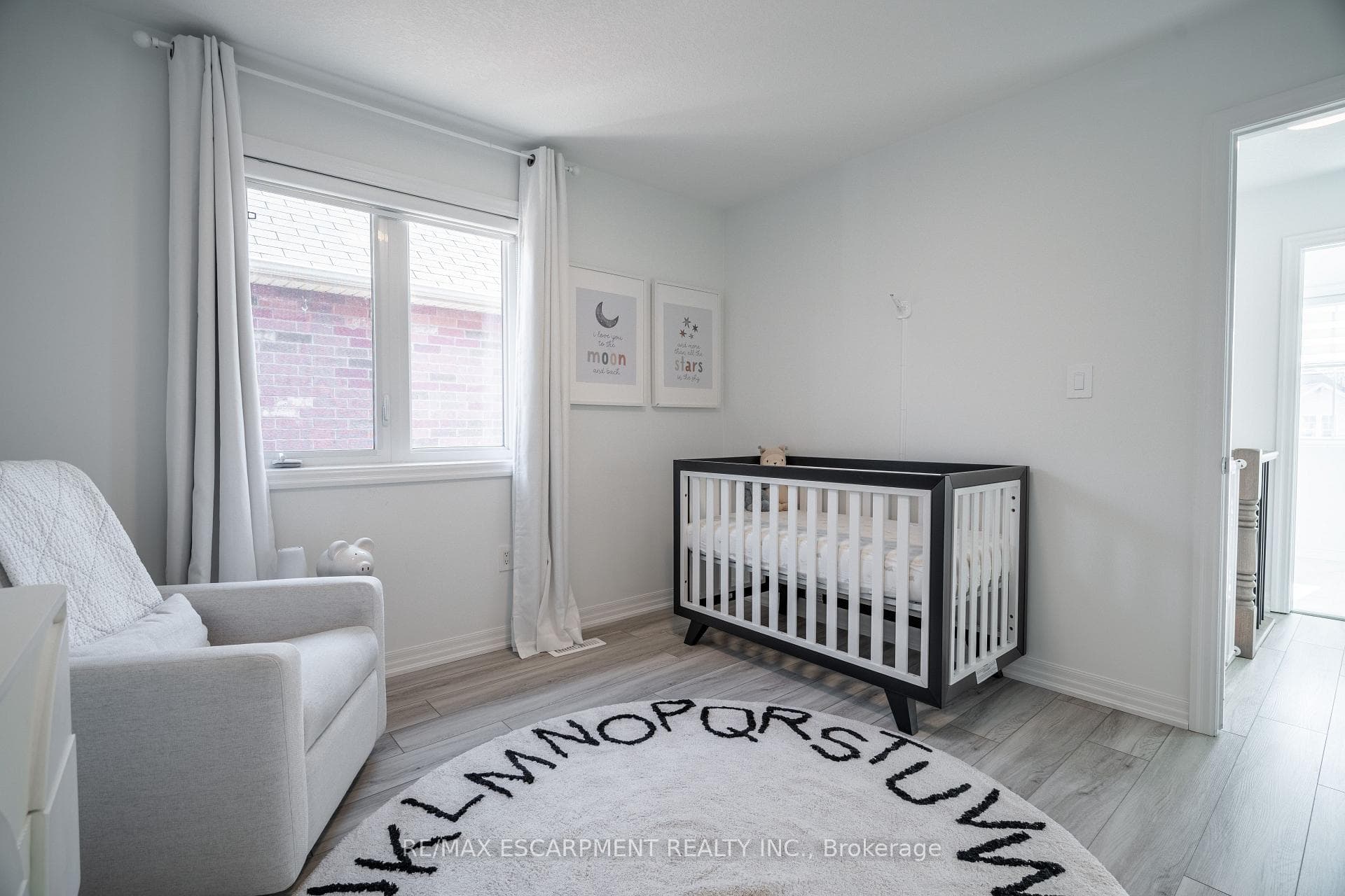 80 Montreal Circle photo 23