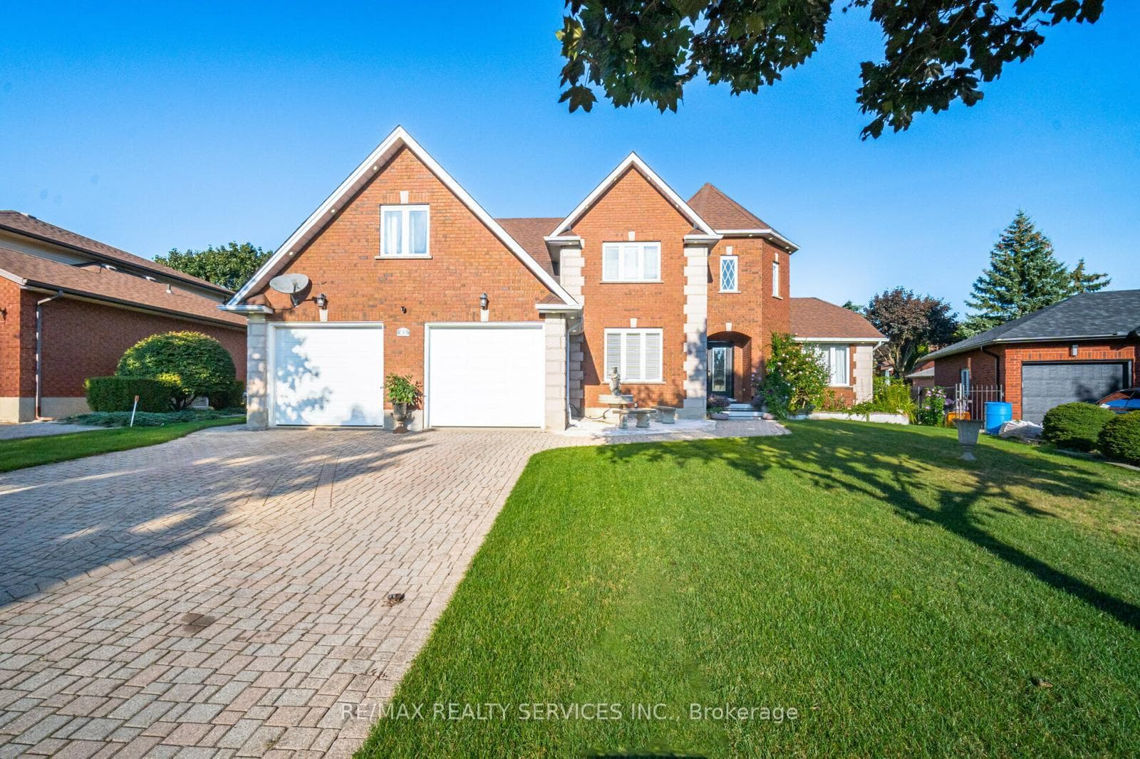 41 Jadestone Court photo 2