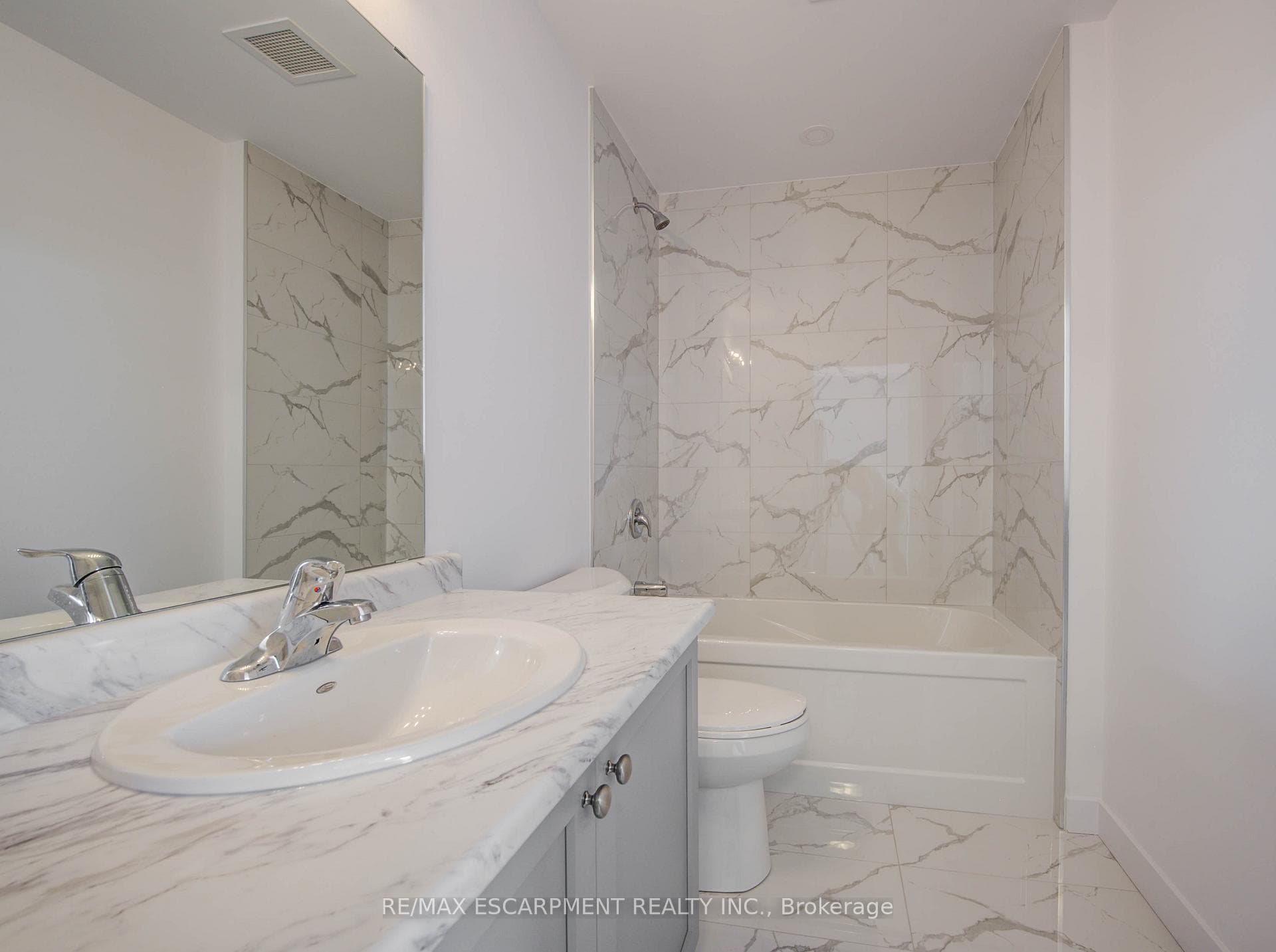 470 Dundas Street Unit 1108 photo 22