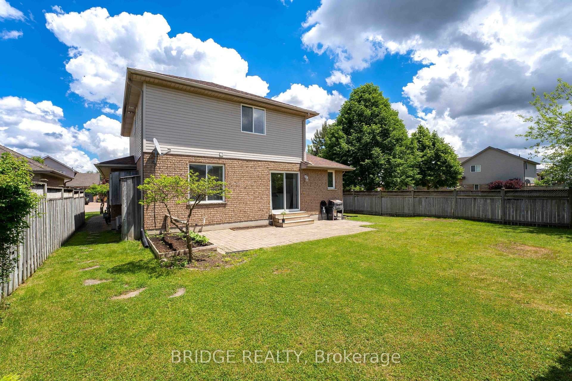 93 Neutral Avenue photo 33