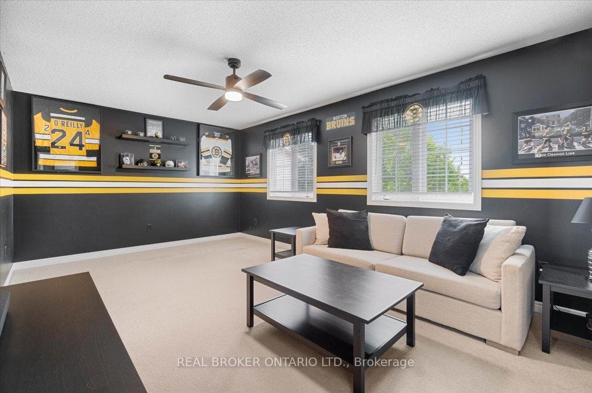 60 Fabian Court photo 25