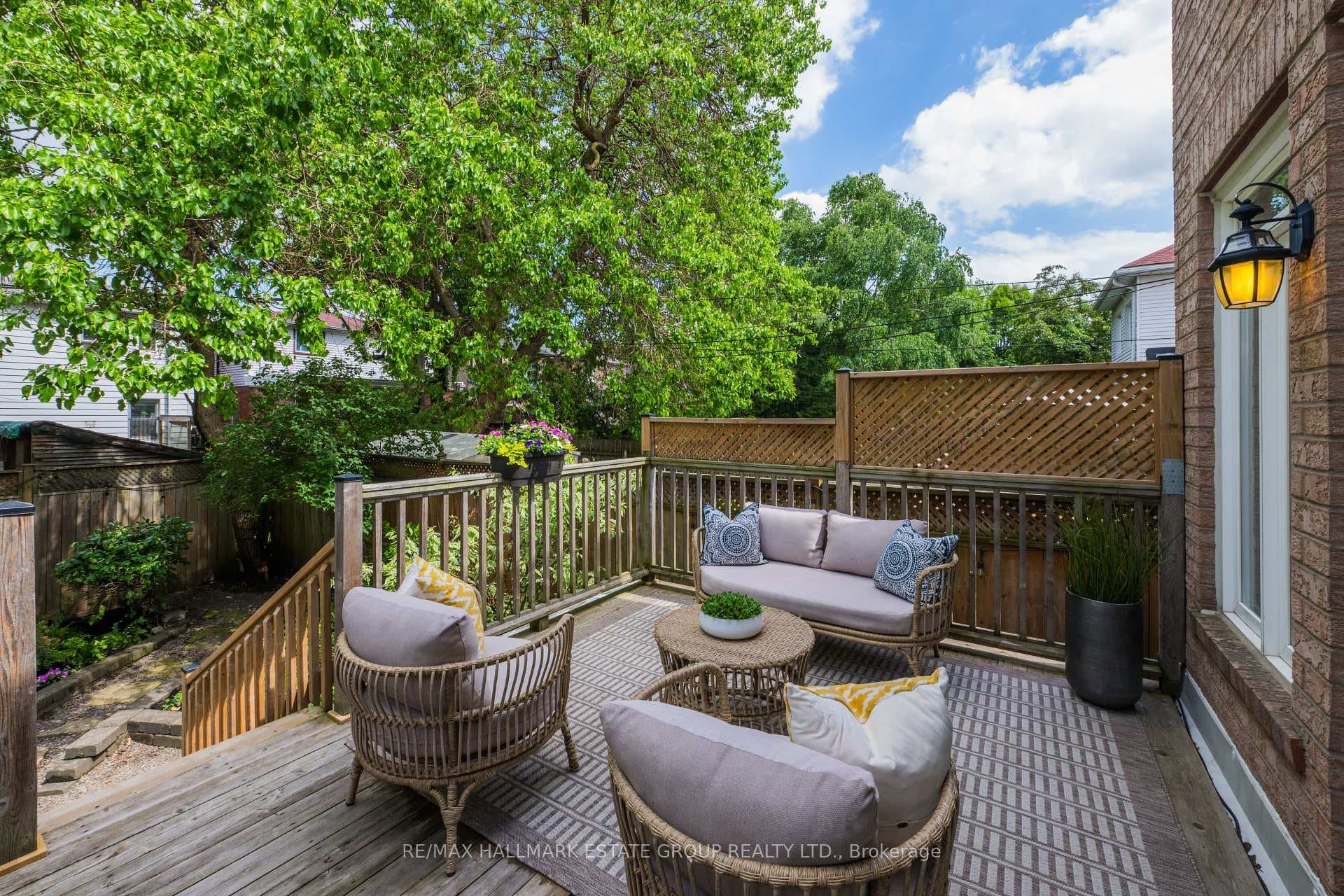 51 Stanhope Avenue photo 46