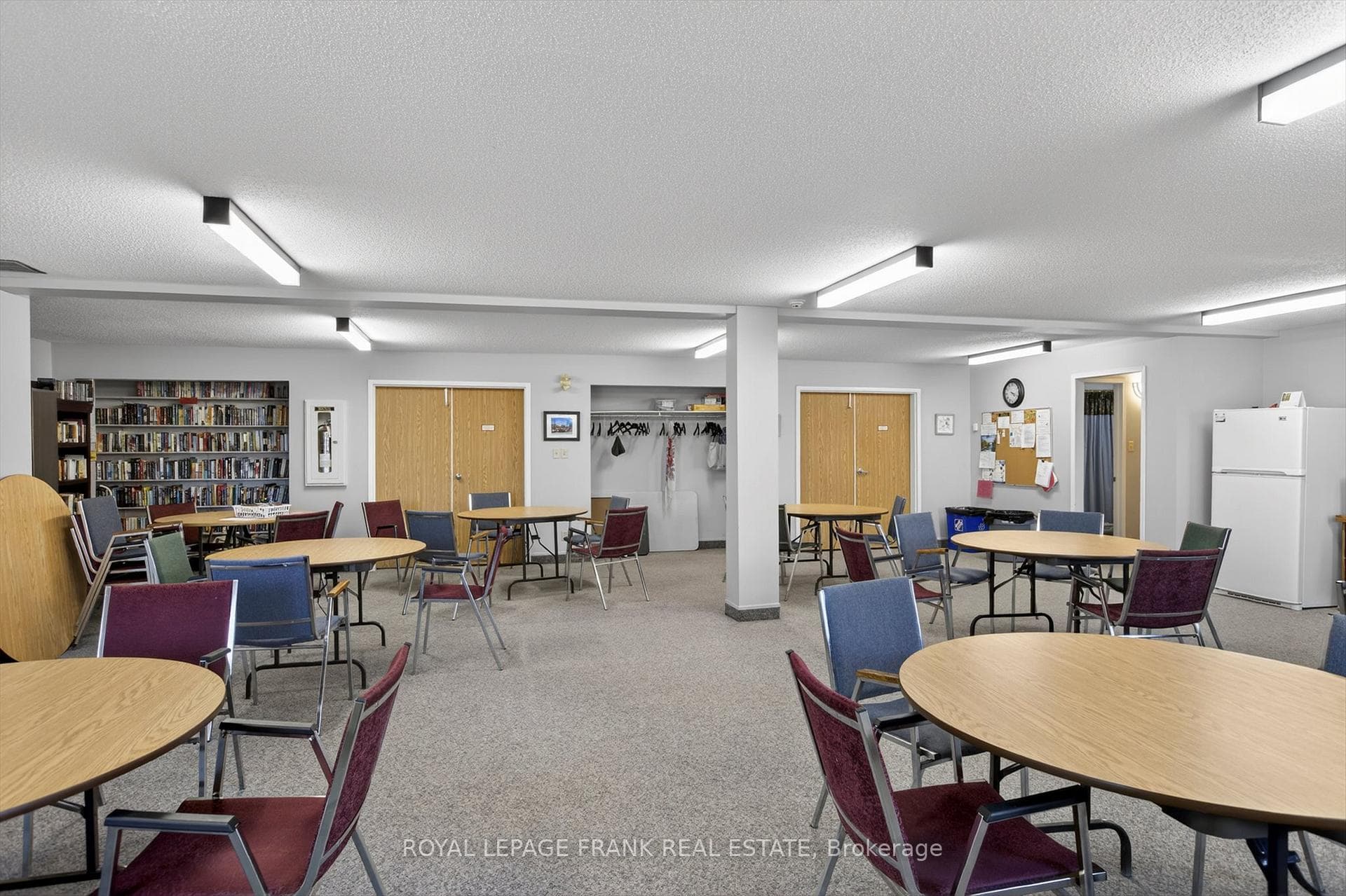 1099 Clonsilla Avenue Unit Bldg C #310 photo 33