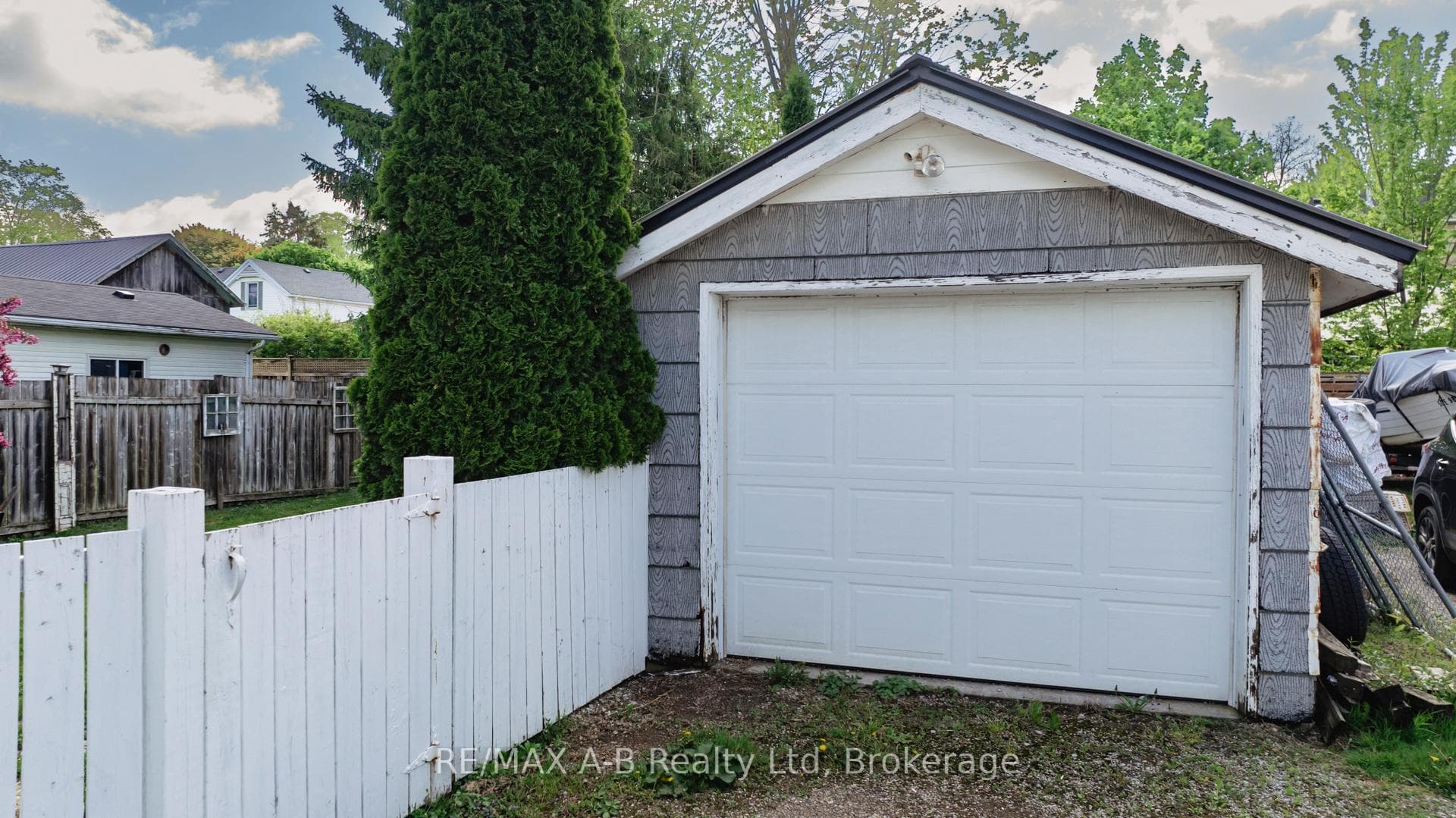 193 Water Street photo 38