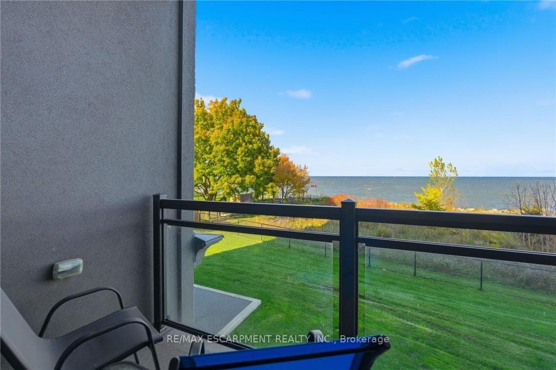 35 Southshore Crescent Unit 228 photo 18