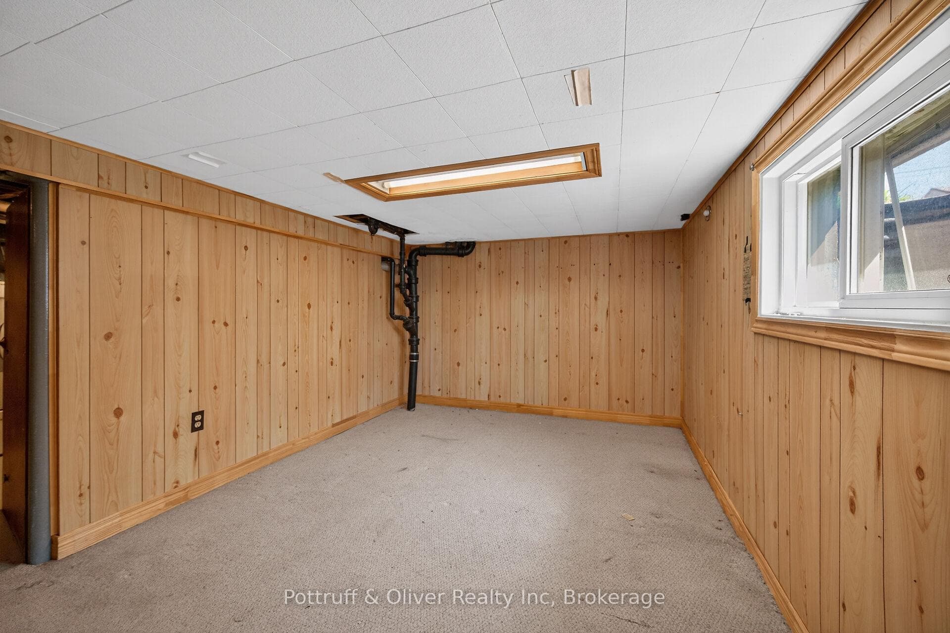 192 Ivon Avenue photo 26