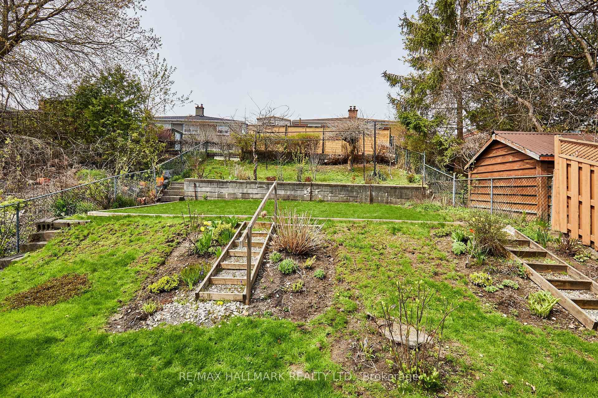 42 Halsey Avenue photo 36