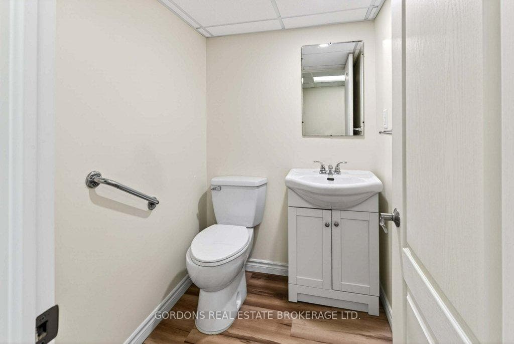 1380 Sunnyside Road photo 46