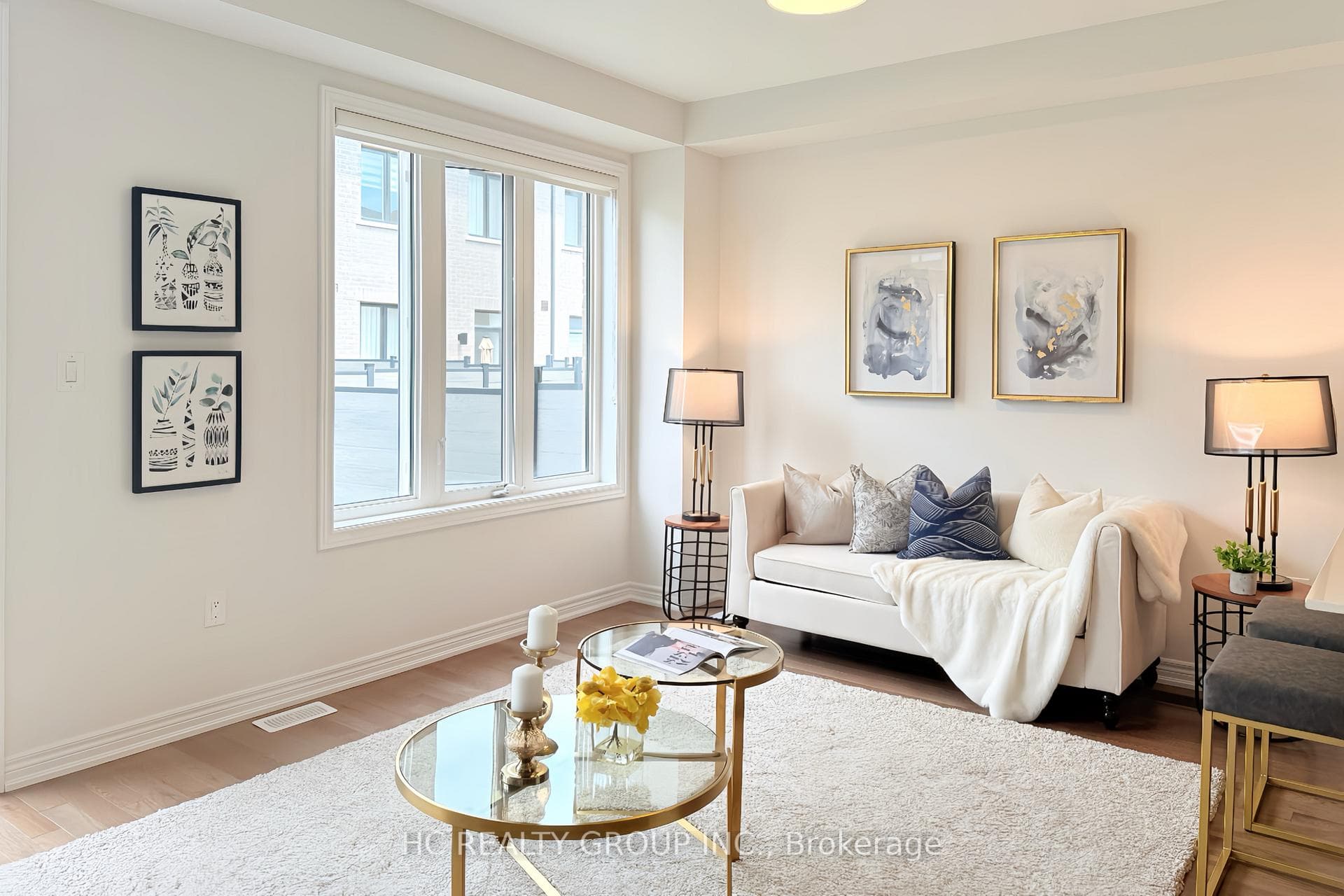 8 Hewison Avenue photo 2