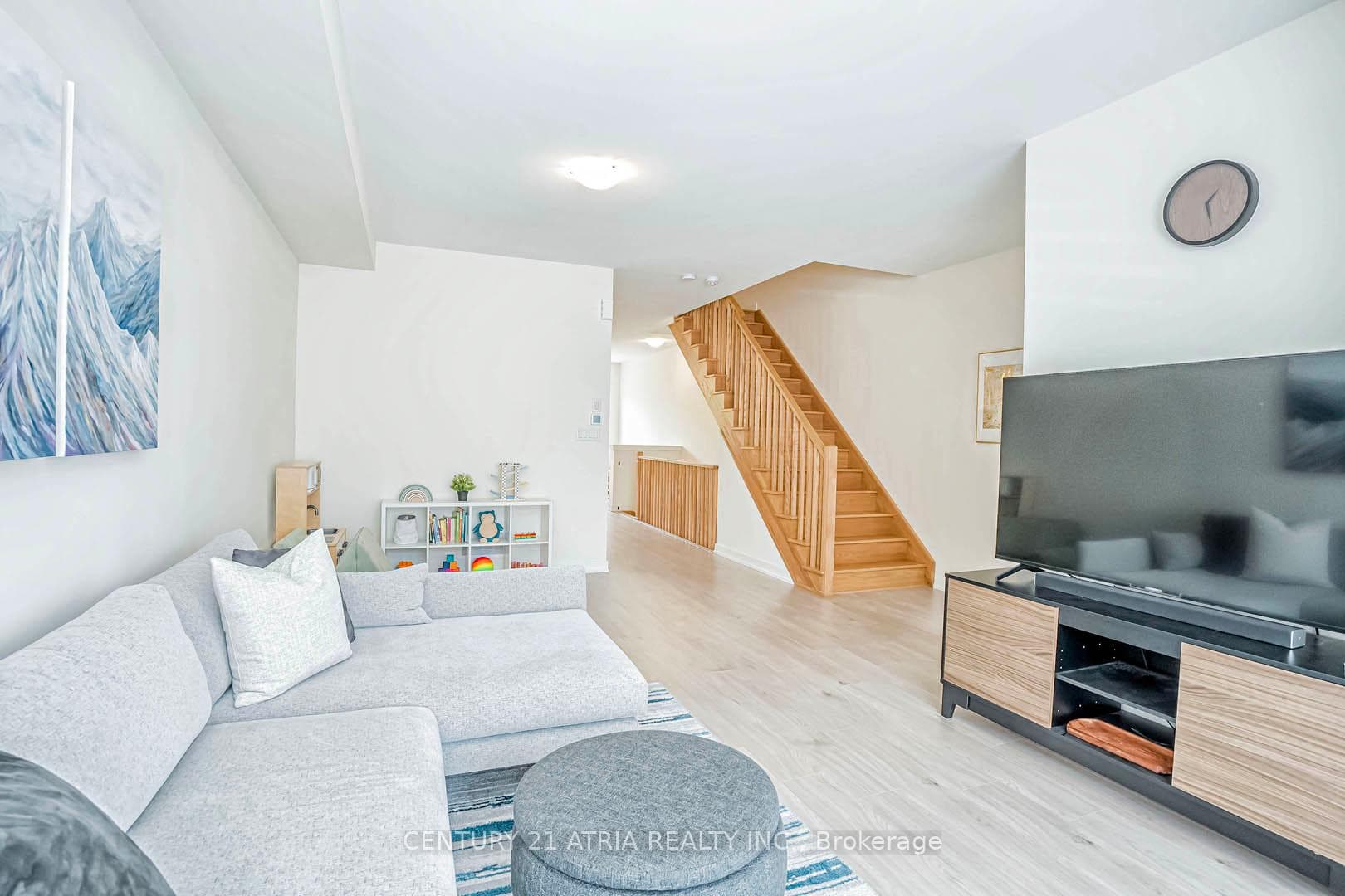 250 Finch Avenue Unit 34 photo 27