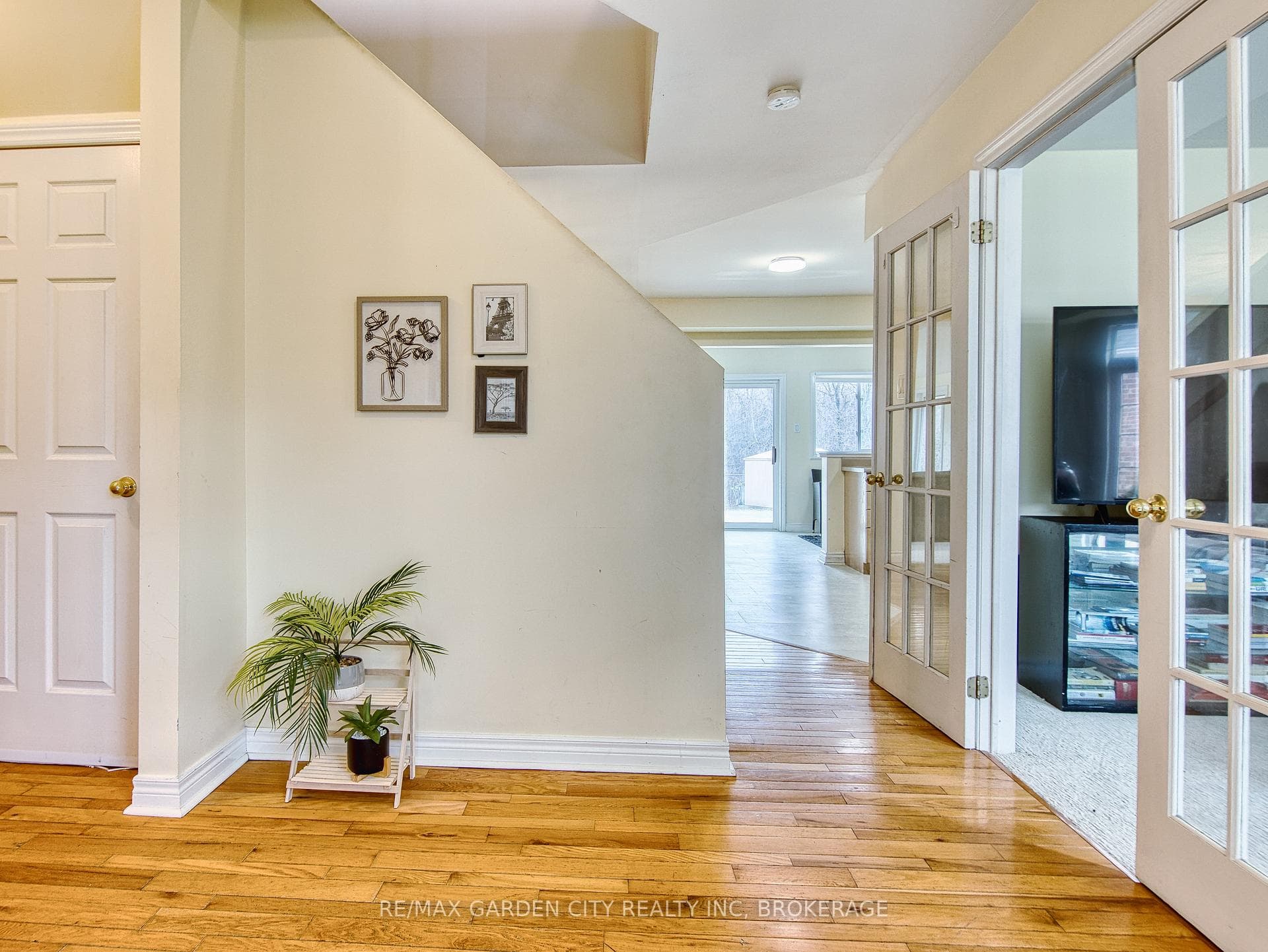 Welcoming foyer