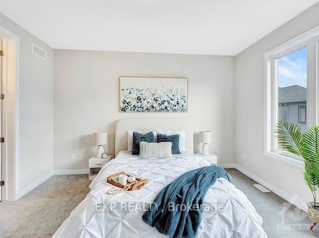 219 CONSERVANCY Drive photo 13